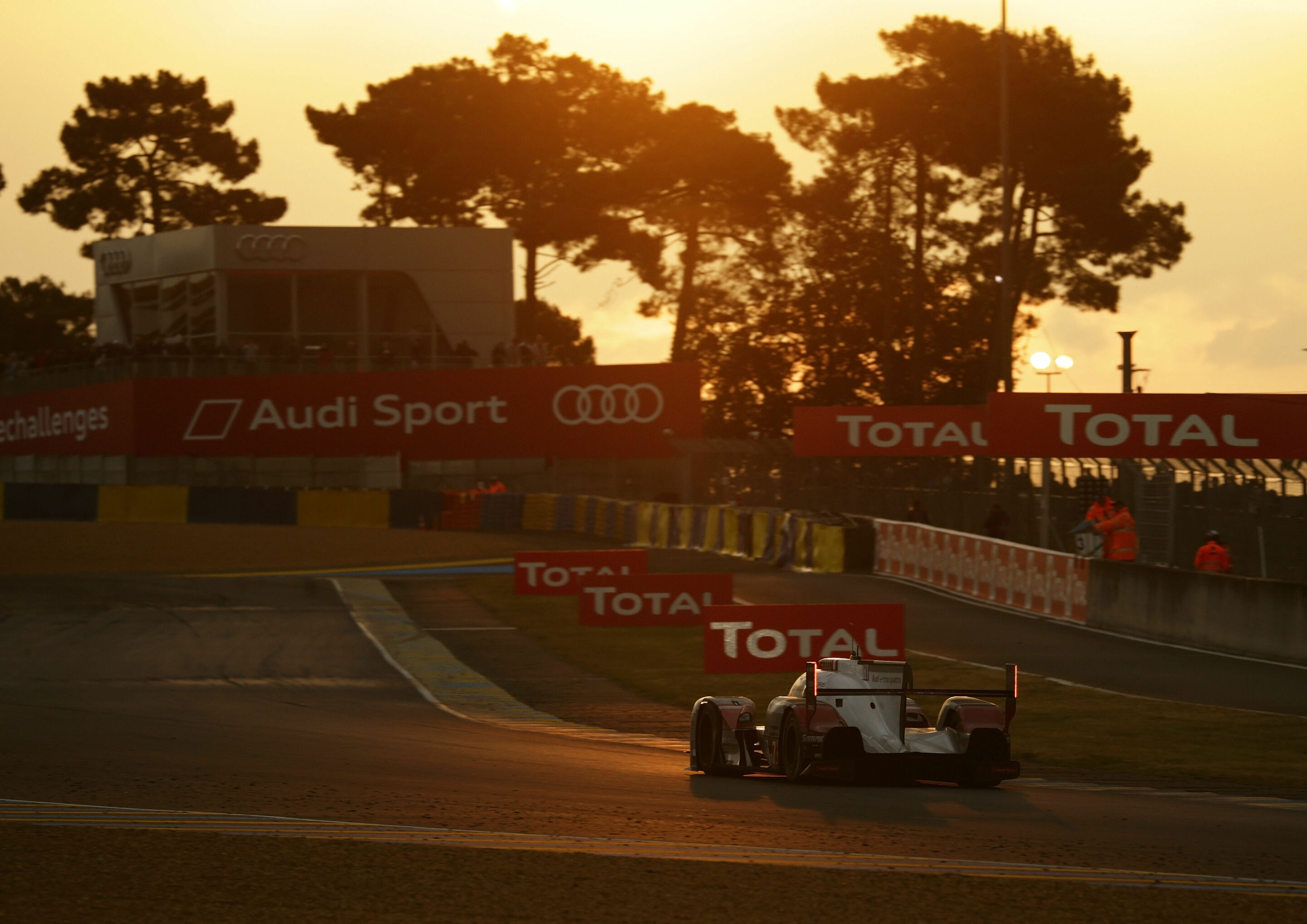 24h Le Mans  2015 - Audi R18 e-tron quattro #7 (Audi Sport Team Joest), Marcel Fässler, André Lotterer, Benoît Tréluyer