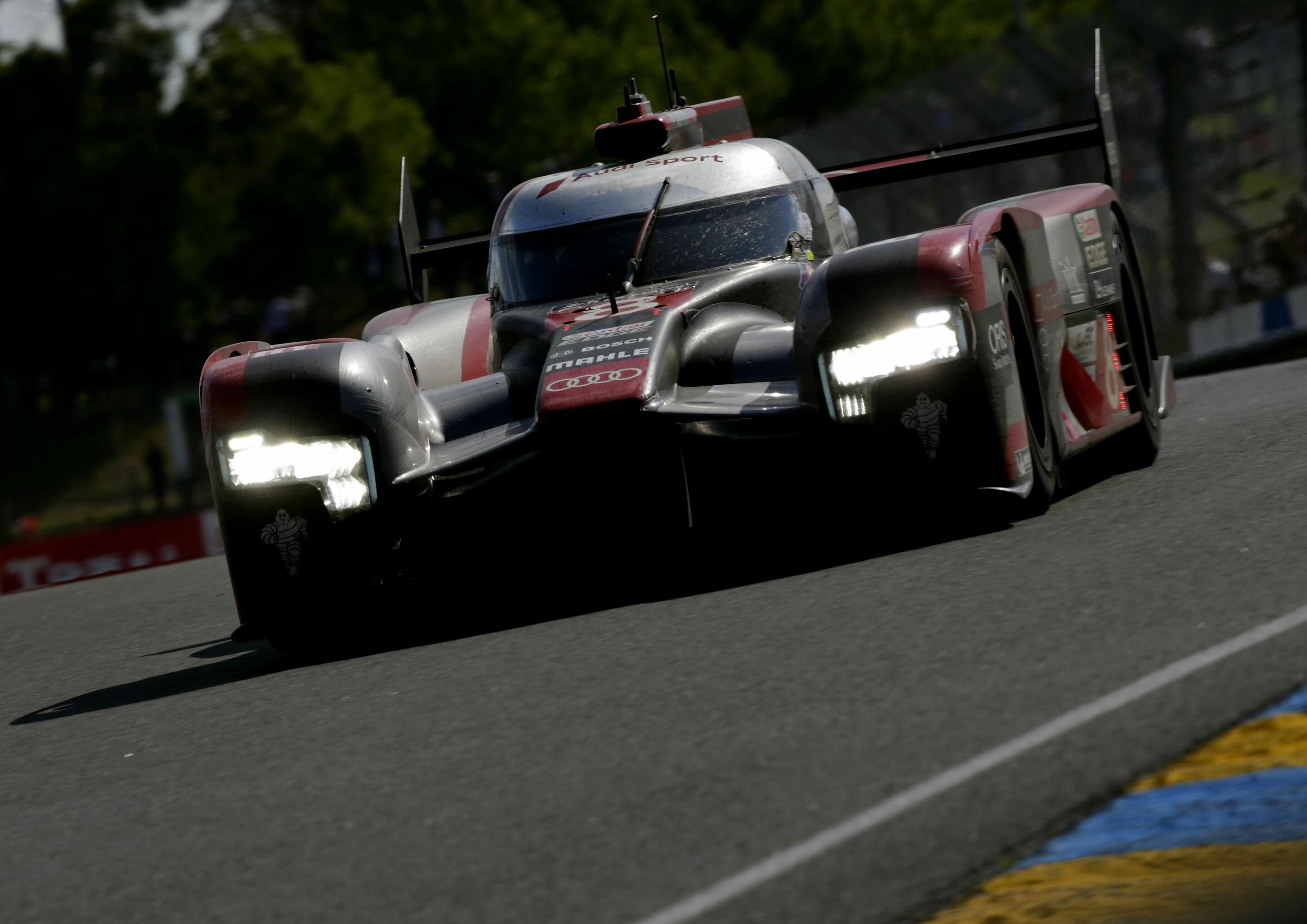 24h Le Mans 2016 - Audi R18 (2016) #8 (Audi Sport Team Joest), Lucas di Grassi, Loïc Duval, Oliver Jarvis