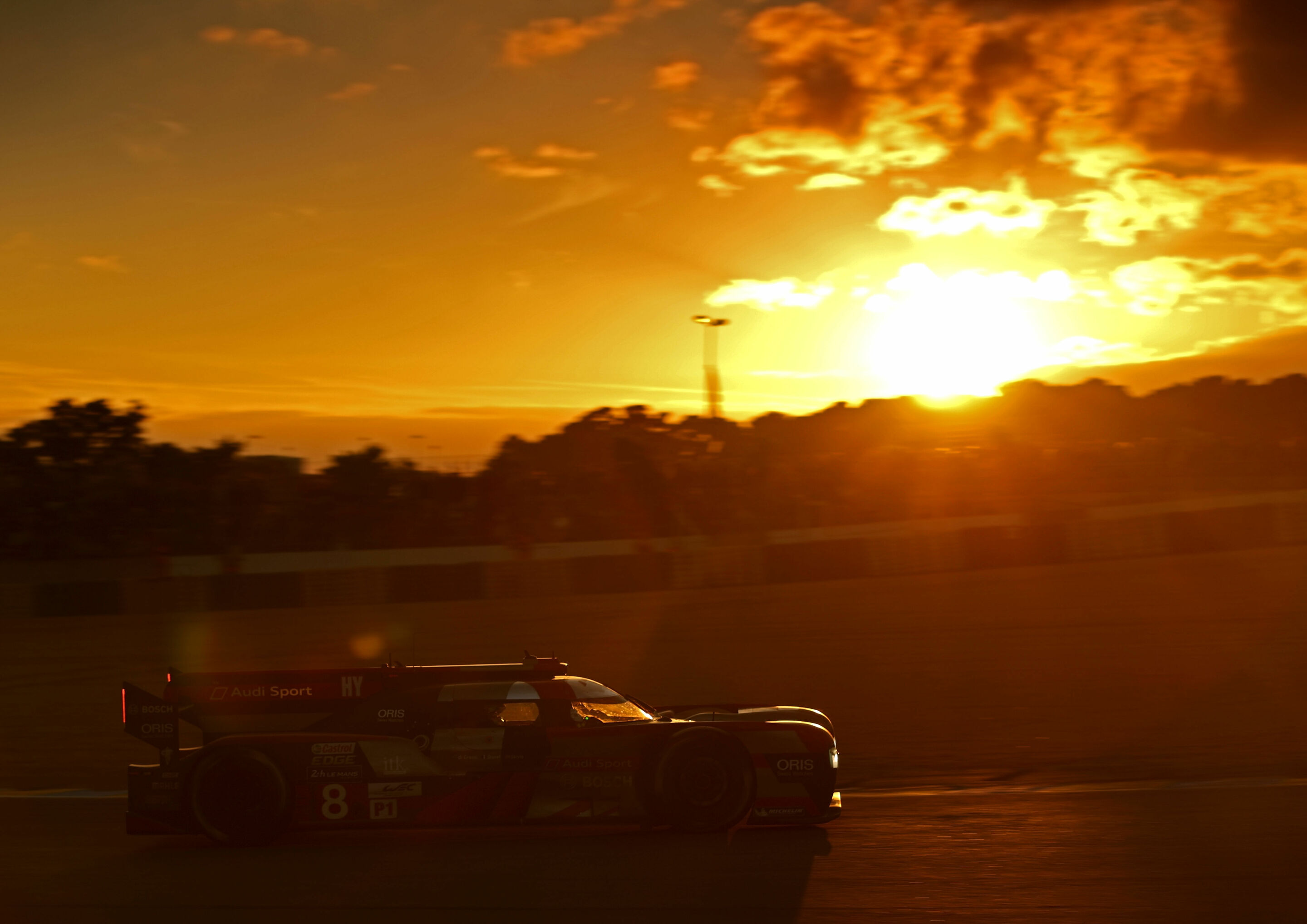 24h Le Mans 2016 - Audi R18 (2016) #8 (Audi Sport Team Joest), Lucas di Grassi, Loïc Duval, Oliver Jarvis