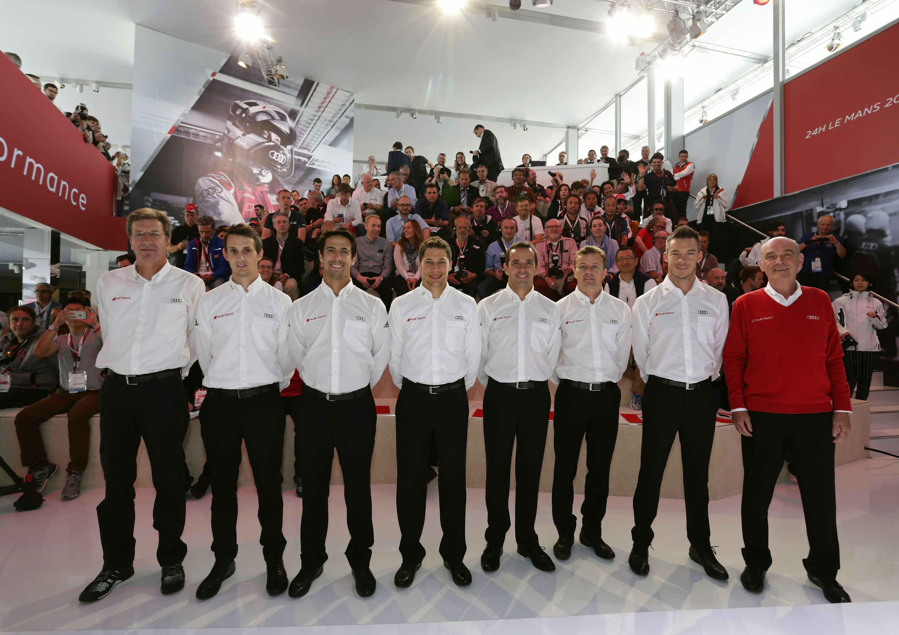 24h Le Mans 2016 - Ralf Jüttner, Oliver Jarvis, Lucas di Grassi, Loïc Duval, Benoît Tréluyer, Marcel Fässler, André Lotterer, Dr. Wolfgang Ullrich
