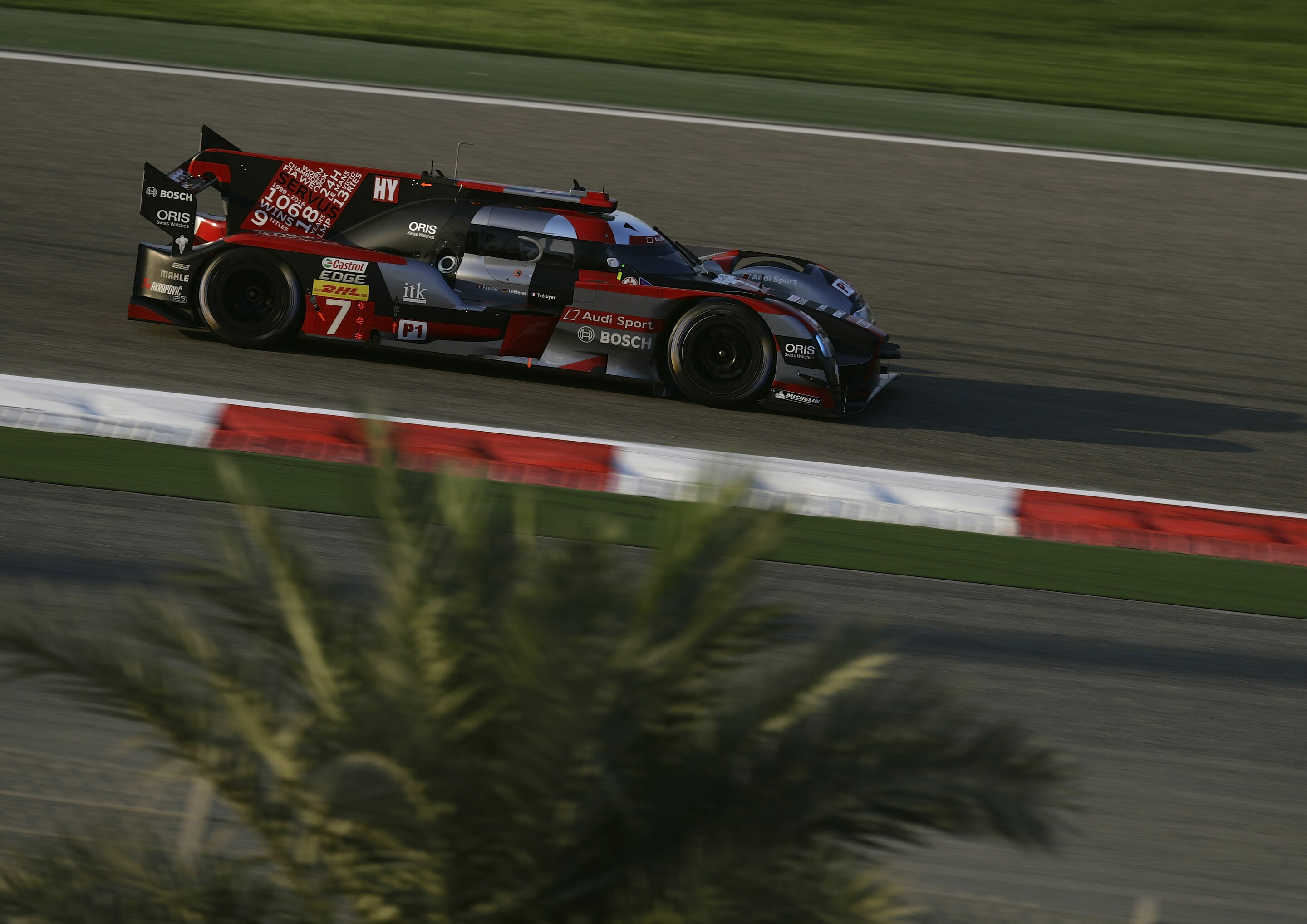 WEC Bahrain 2016 - Audi R18 (2016) #7 (Audi Sport Team Joest), Marcel Fässler, André Lotterer, Benoît Tréluyer