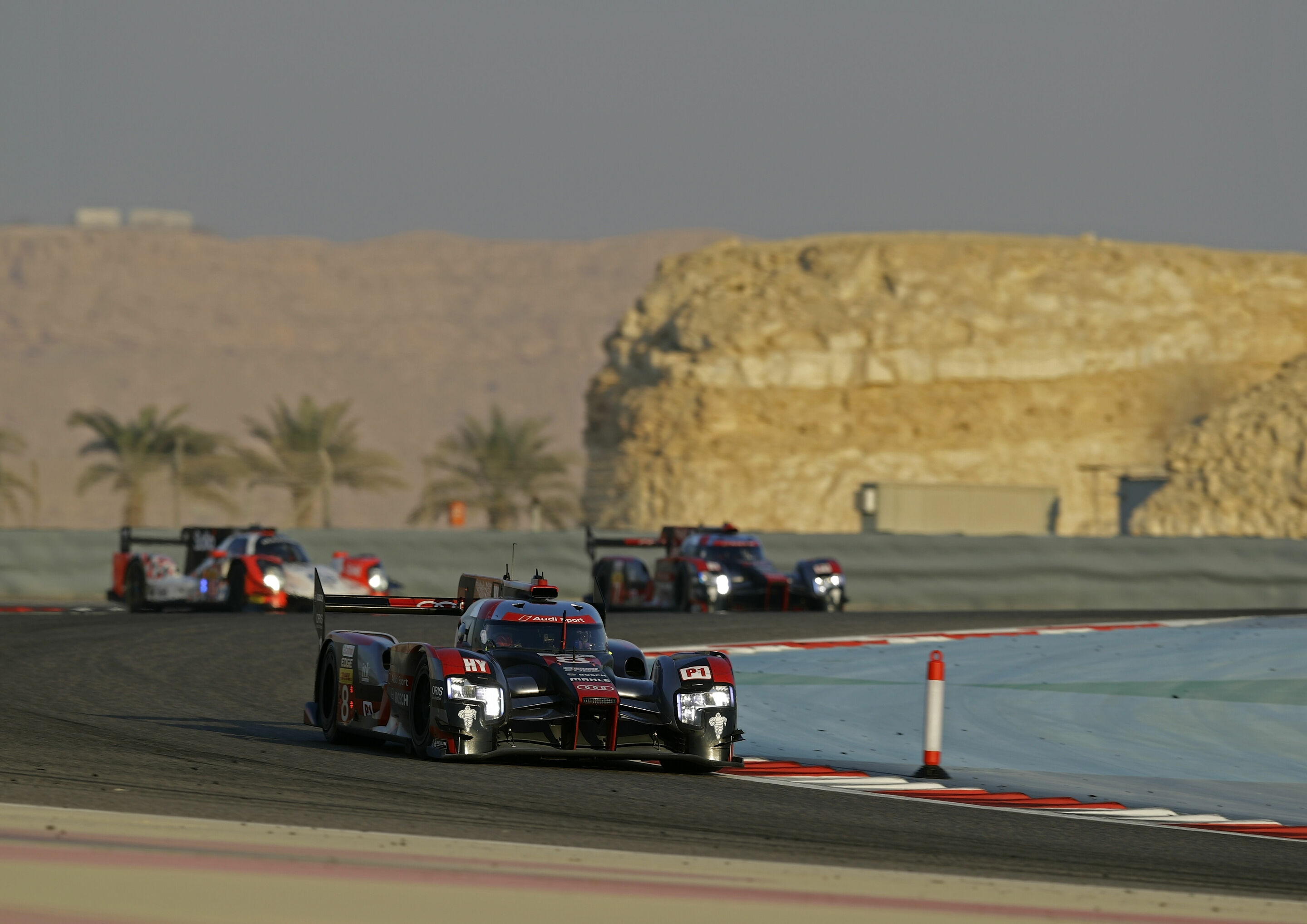 WEC Bahrain 2016 - Audi R18 (2016) #8 (Audi Sport Team Joest), Lucas di Grassi, Loïc Duval, Oliver Jarvis