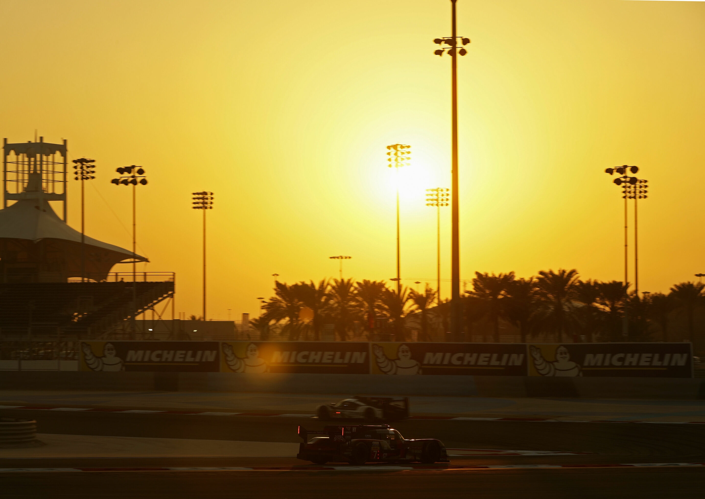 WEC Bahrain 2016 - Audi R18 (2016) #7 (Audi Sport Team Joest), Marcel Fässler, André Lotterer, Benoît Tréluyer