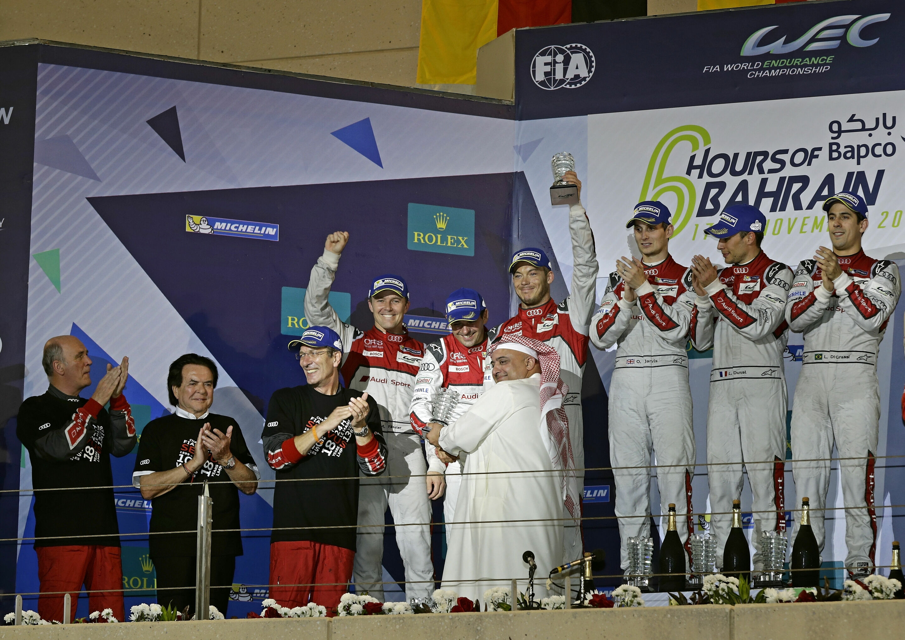 WEC Bahrain 2016 - Dr. Wolfgang Ullrich, Reinhold Joest, Ralf Jüttner, Marcel Fässler, Benoît Tréluyer, André Lotterer, Oliver Jarvis, Loïc Duval, Lucas di Grassi