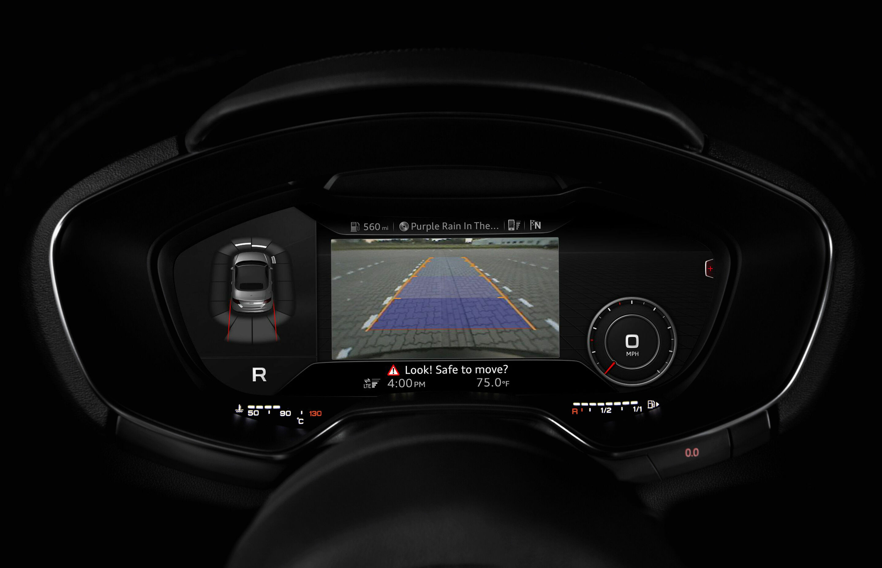 Reversing camera - The reversing camera simplifies maneuvering by showing the zone behind the vehicle on the MMI display.