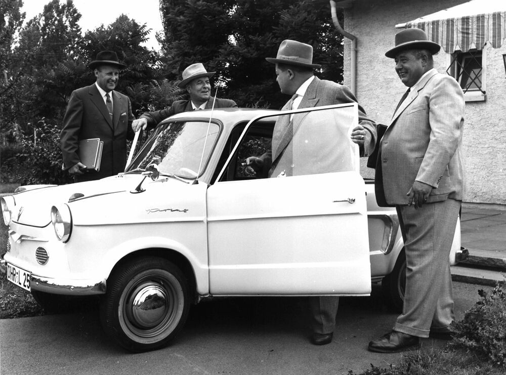 Audi Tradition takes design milestones  to Techno Classica - Return to car-manufacturing in Neckarsulm: NSU Prinz (1957).