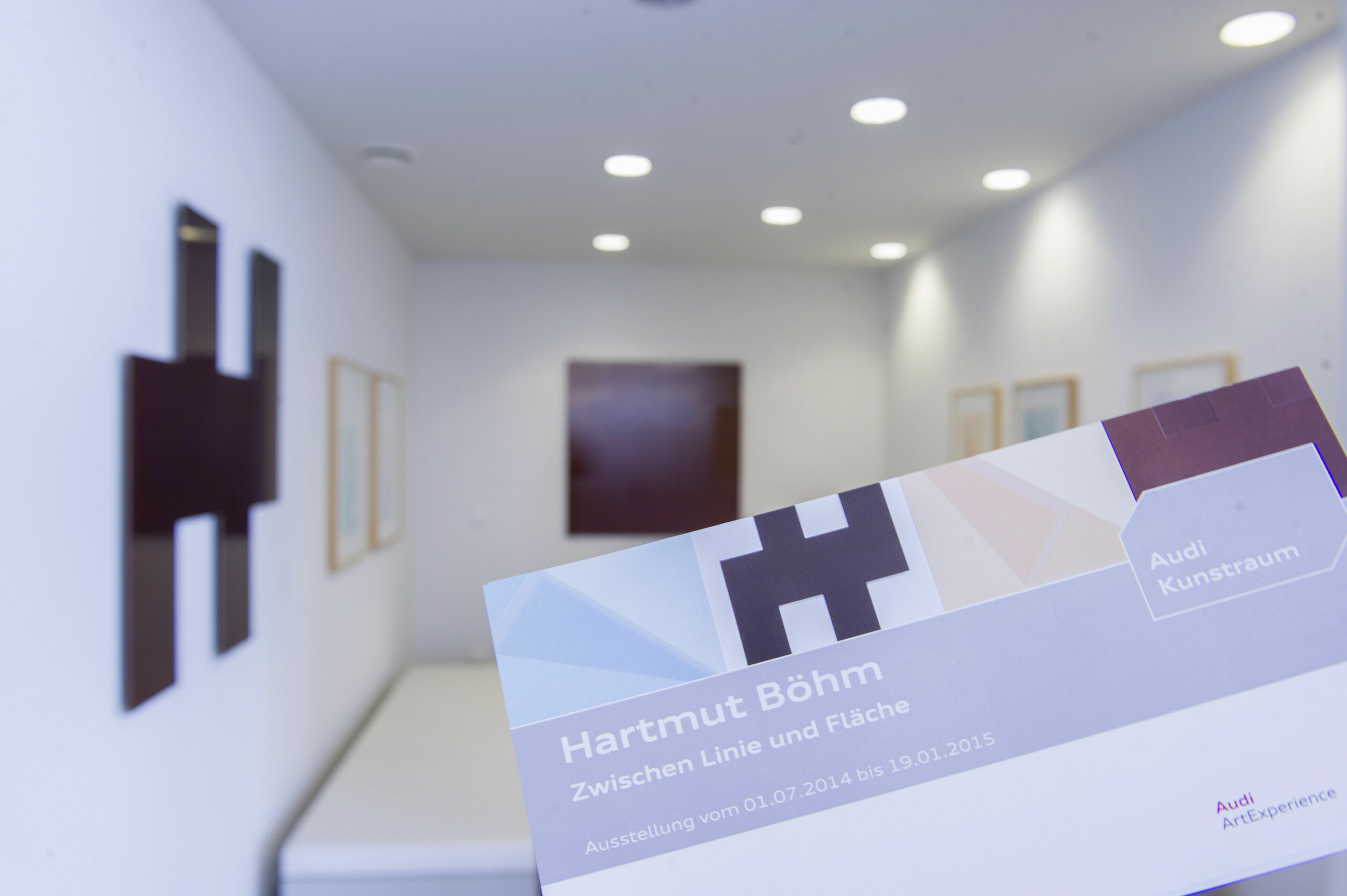 Audi Kunstraum trifft Cameron Carpenter - Audi Kunstraum im Audi Forum Ingolstadt
Ausstellungseröffnung „Hartmut Böhm – Zwischen Linie und Fläche“ (01.07.2014 – 19.01.2015).

alle Werke des Künstlers © Atelier Hartmut Böhm, VG-Bild-Kunst, Bonn 2014.
