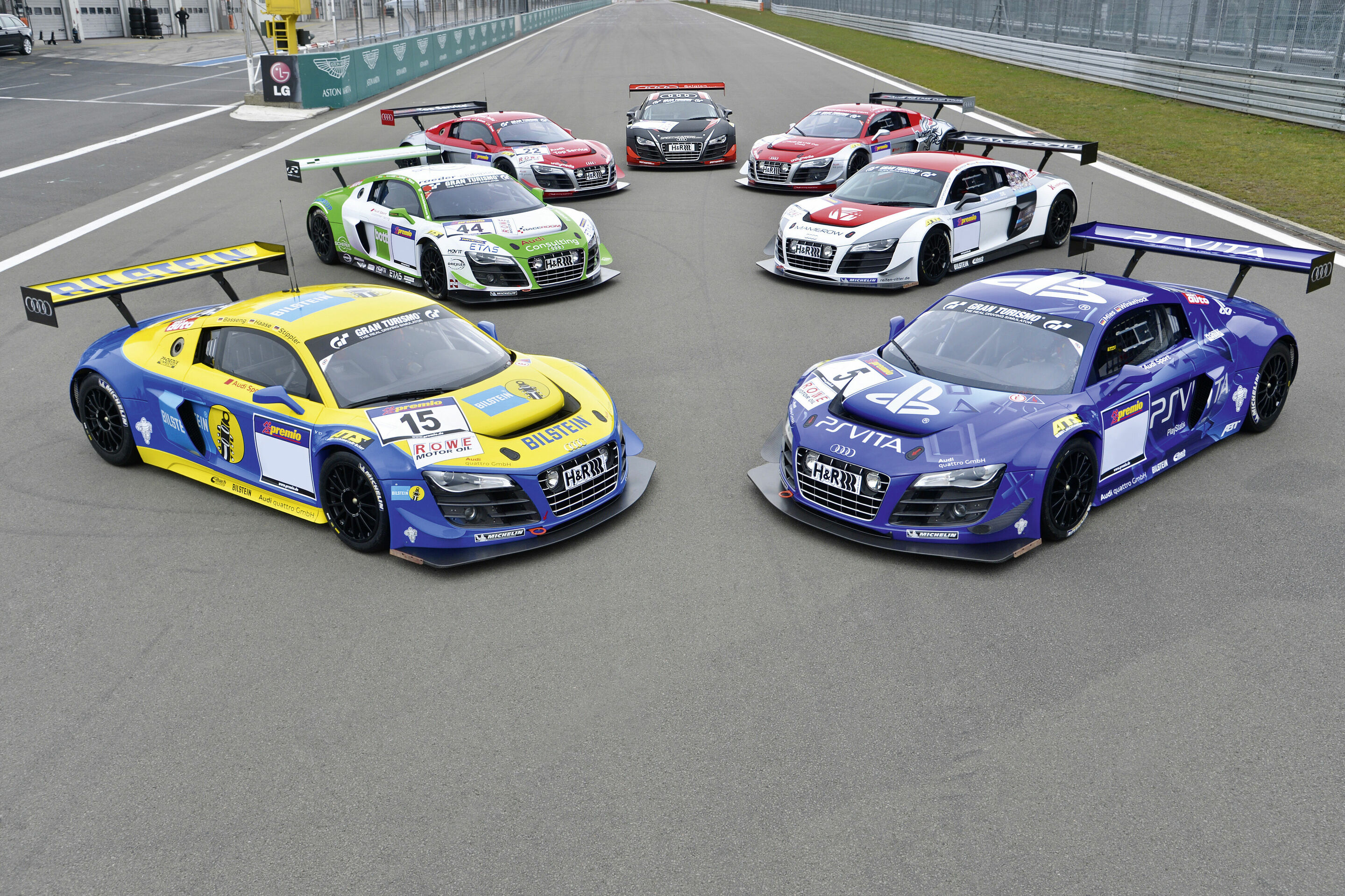 24h Nürburgring 2012 - Im Uhrzeigersinn von links: Die Flotte der sieben Audi R8 LMS ultra, eingesetzt durch Audi Sport Team Phoenix, Raeder Motorsport, Audi race experience, Speedhunters Team WRT, Audi race experience, Mamerow Racing, Audi Sport Team...
