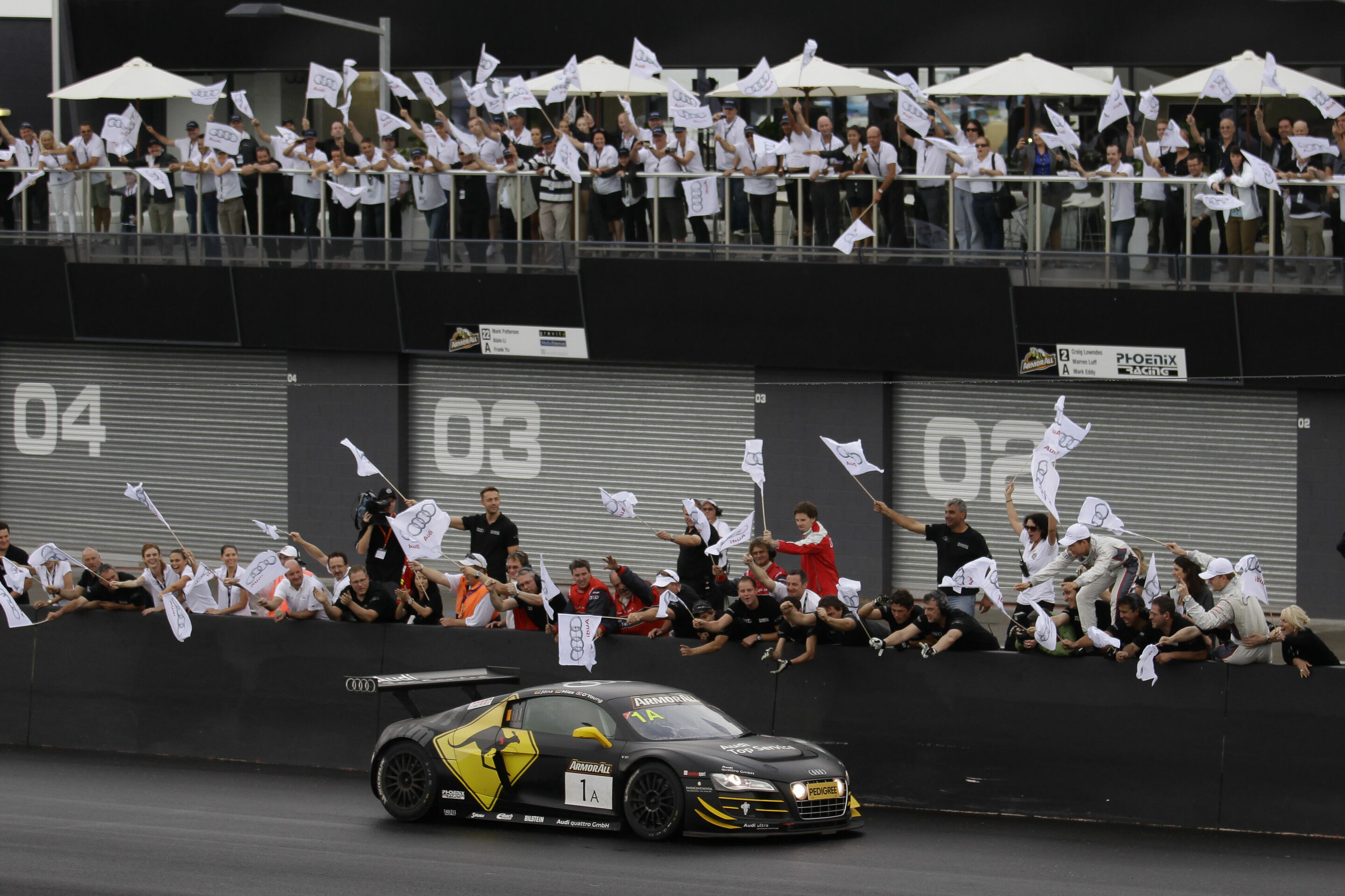 12h Bathurst 2012 - Audi Top Service R8 LMS #1, Christer Jöns/Christopher Mies/Darryl O’Young