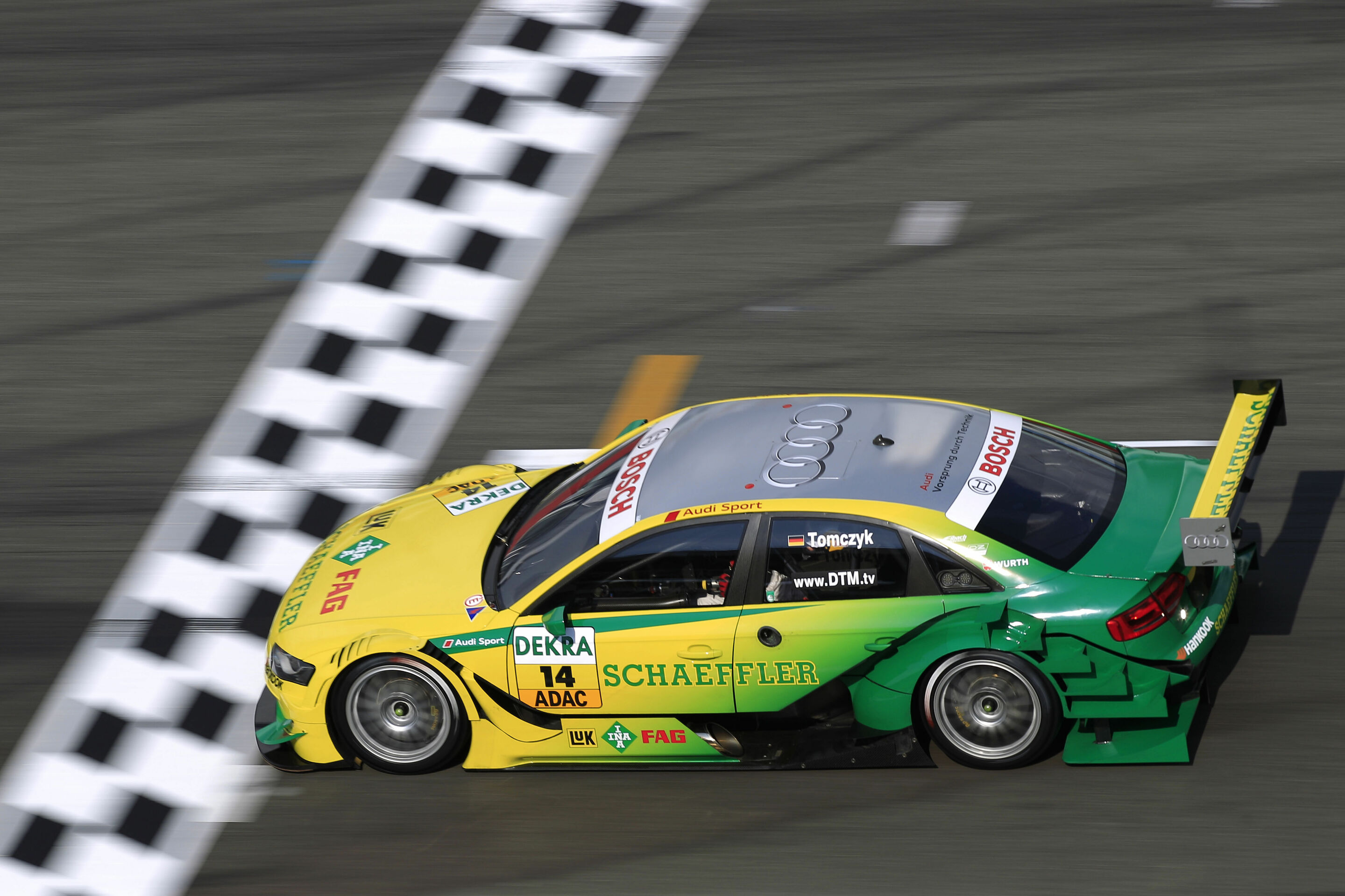 DTM 2011 - Martin Tomczyk beim Saisonauftakt 2011 in Hockenheim