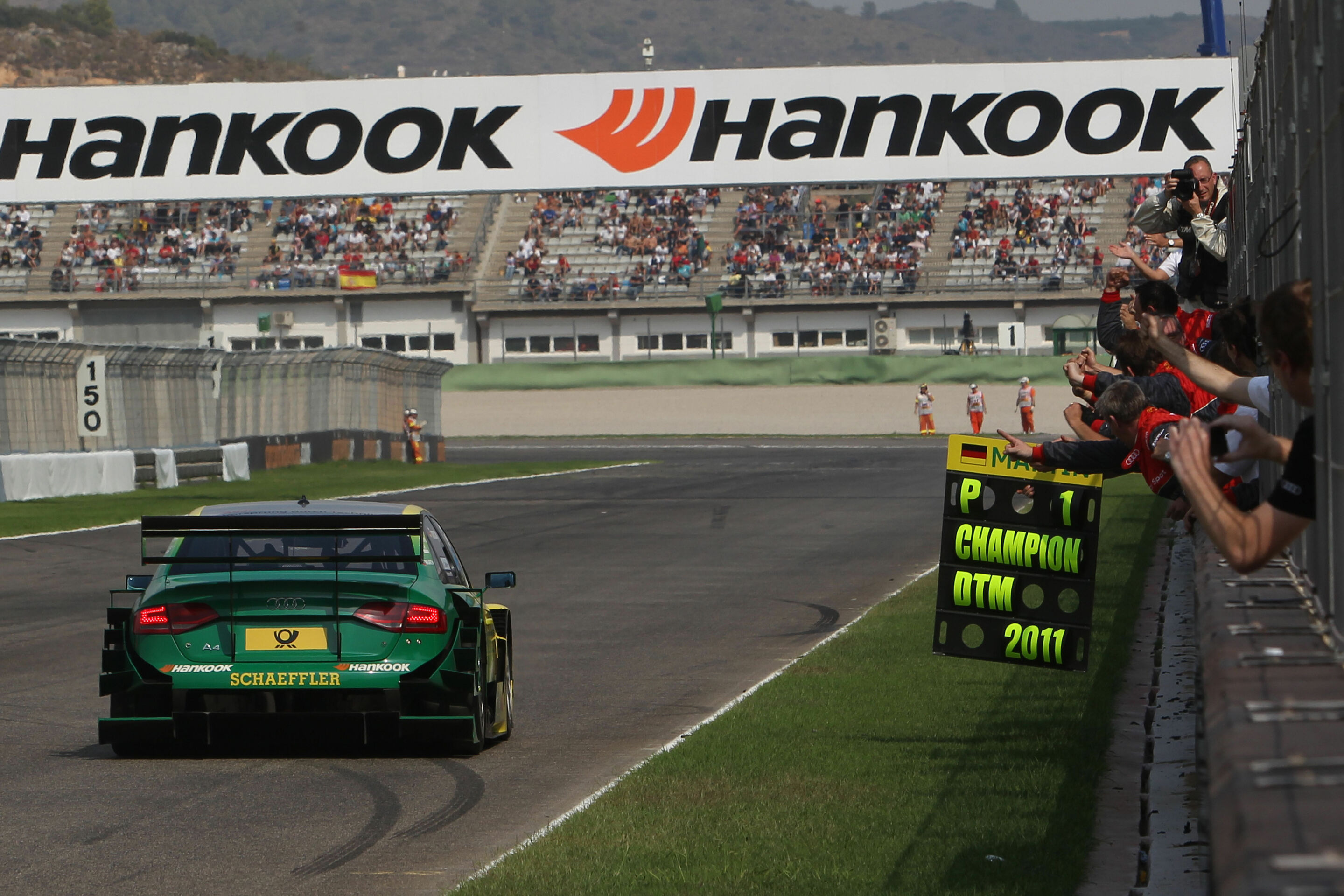 DTM 2011 - Schaeffler Audi A4 DTM #14 (Audi Sport Team Phoenix), Martin Tomczyk
