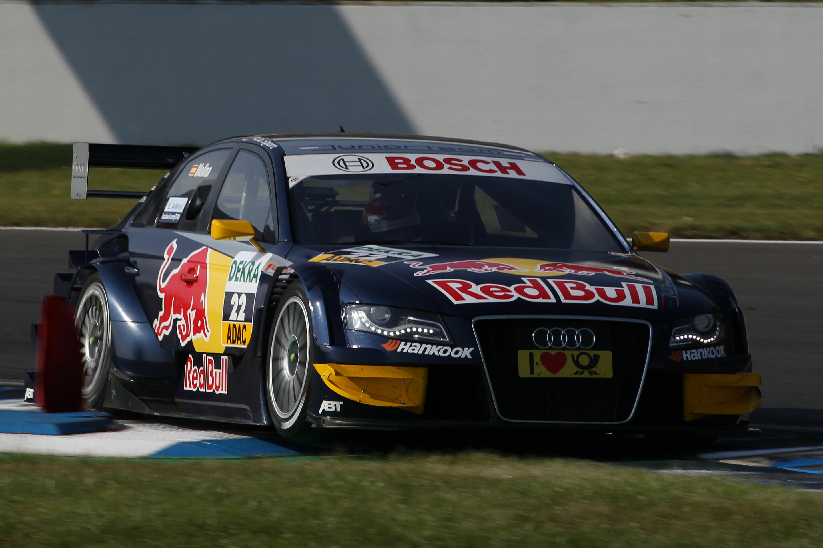 DTM 2011 - Red Bull Audi A4 DTM #22 (Audi Sport Team Abt Junior), Miguel Molina