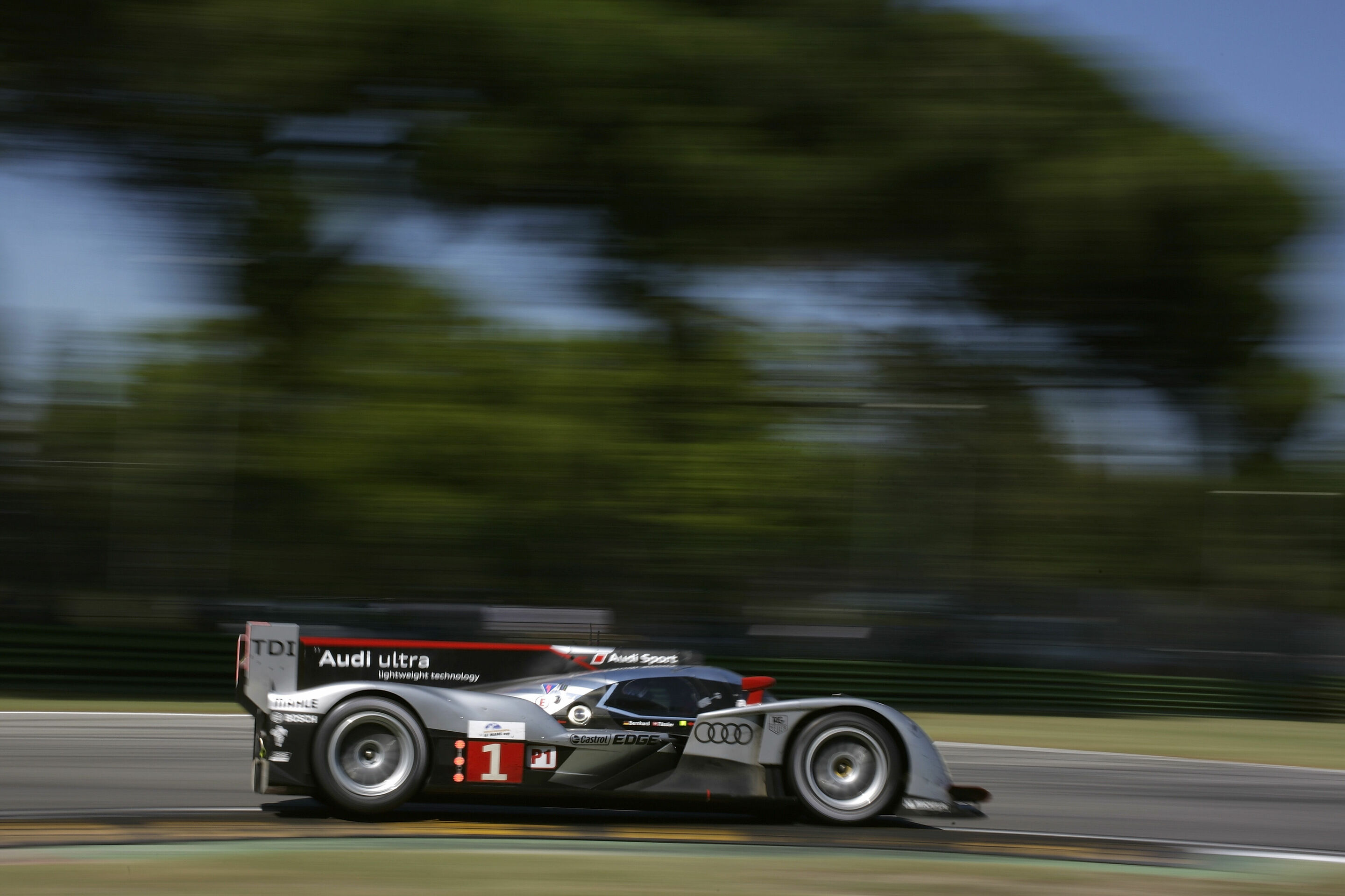 ILMC 2011 - Audi R18 TDI #1 (Audi Sport Team Joest)