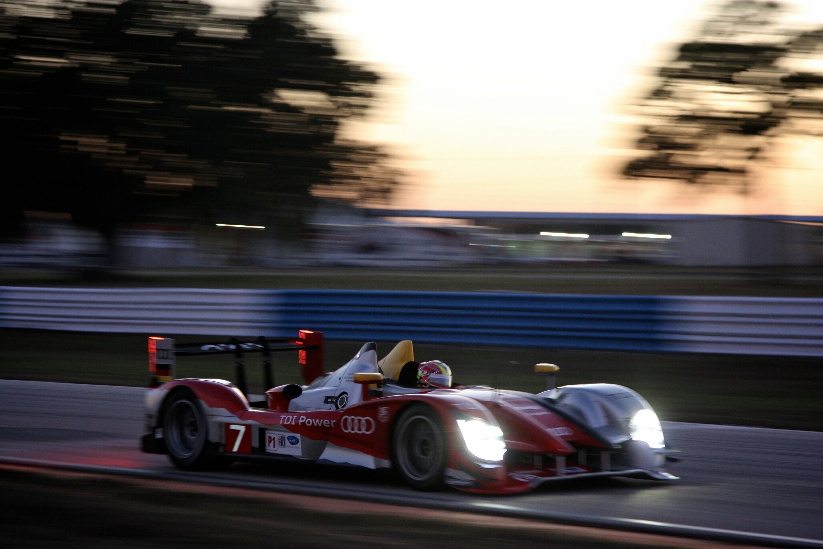 ILMC 2011 - Audi R15 TDI bei Testfahrten in Sebring