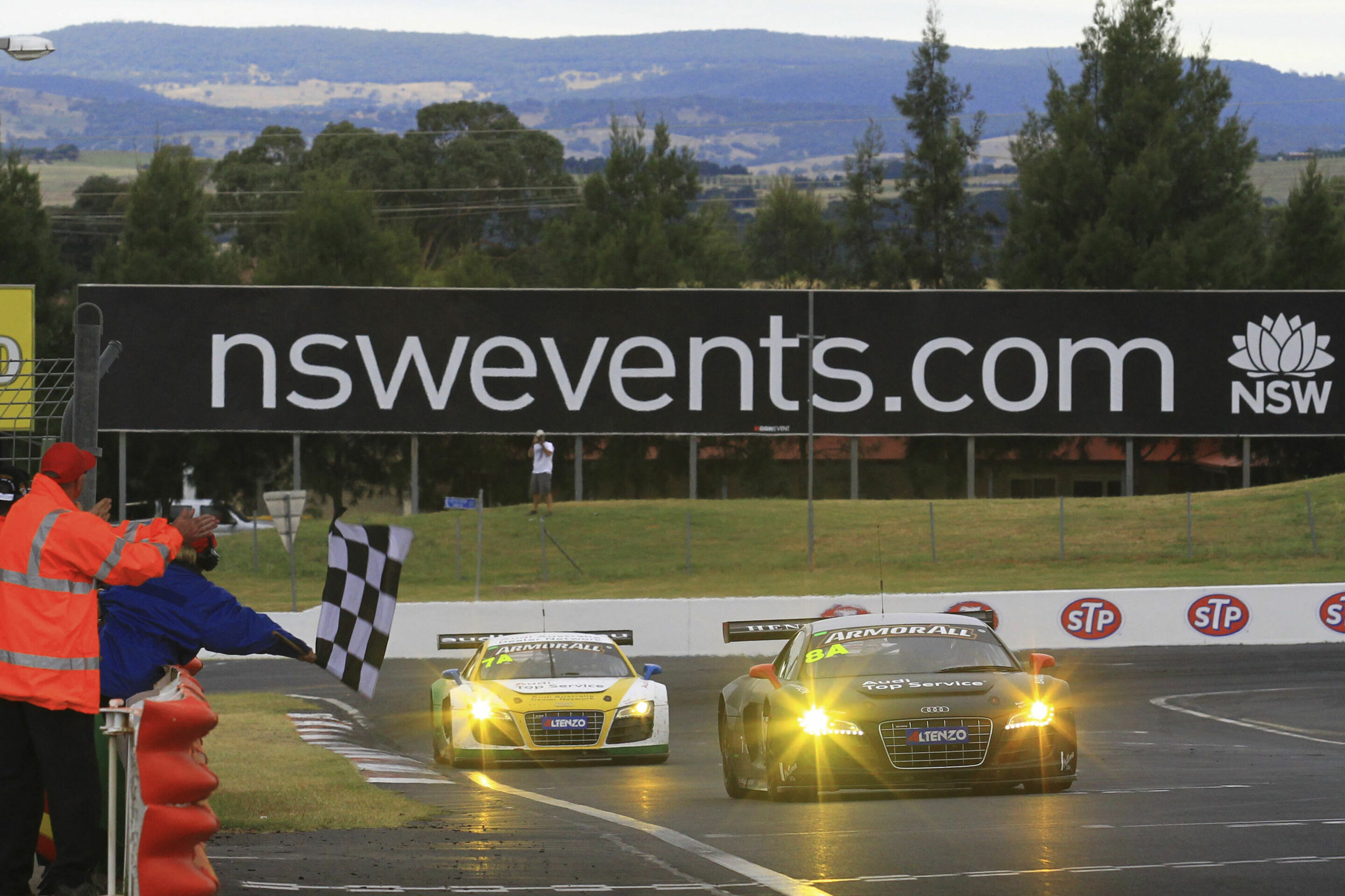 Kundensport 2011 - Audi R8 LMS, 12 Stunden Bathurst 2011