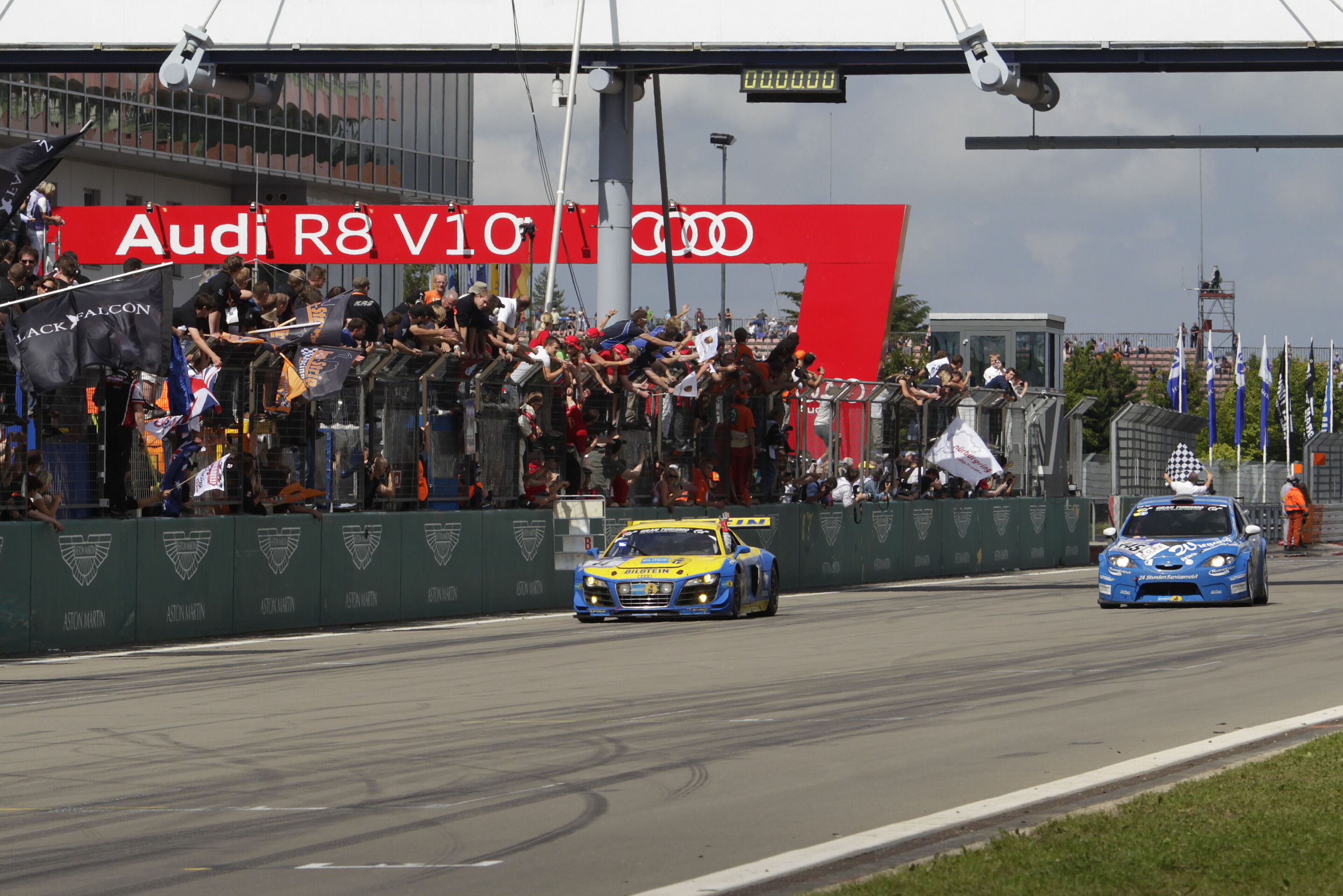 24h Nürburgring 2011 - Audi R8 LMS #14 (Audi Sport Team Phoenix)