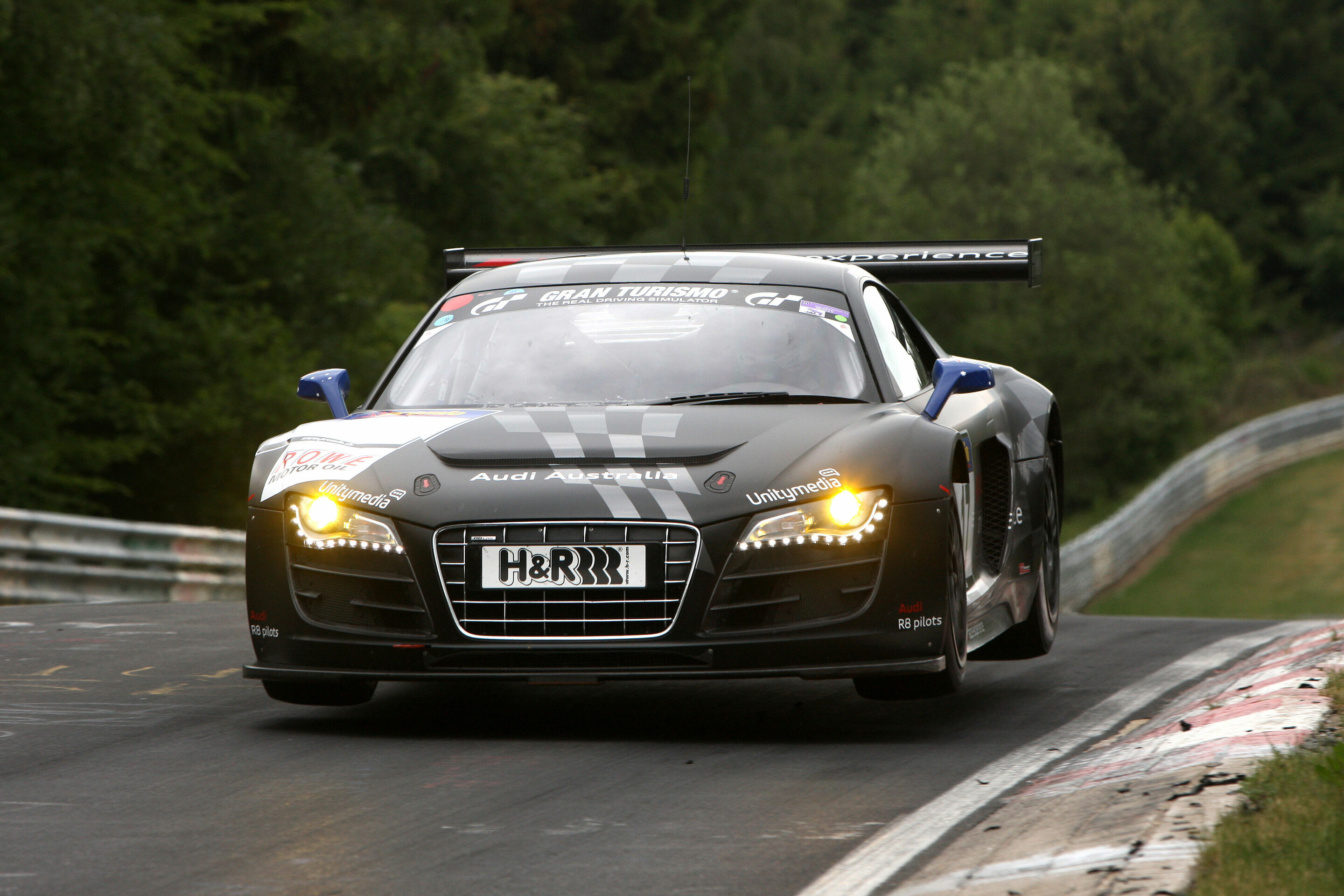 24h Nürburgring 2011 - Audi R8 LMS #17 (Audi race experience)