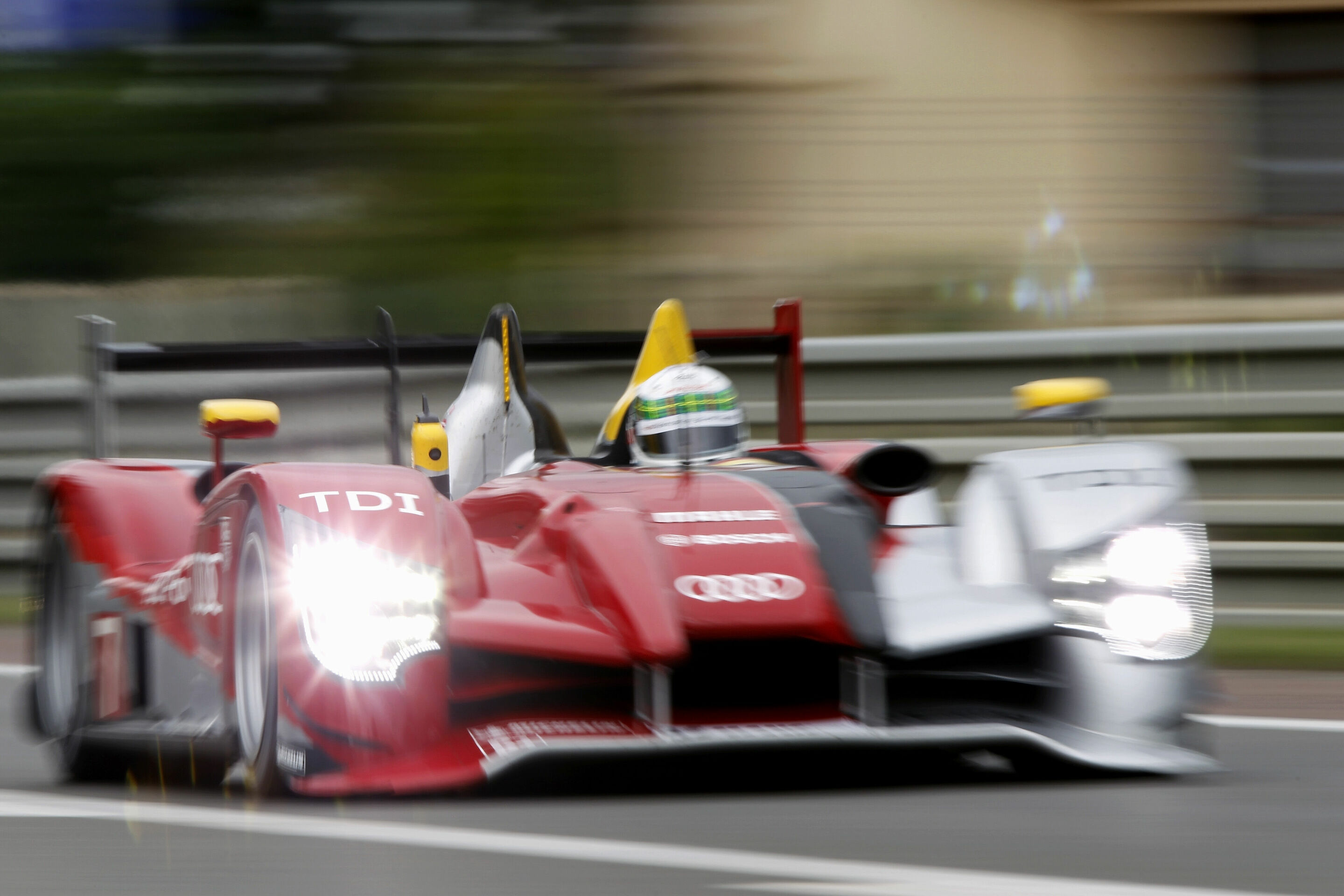 Le Mans 2010 - Audi R15 TDI #7 (Audi Sport Team Joest), Allan McNish