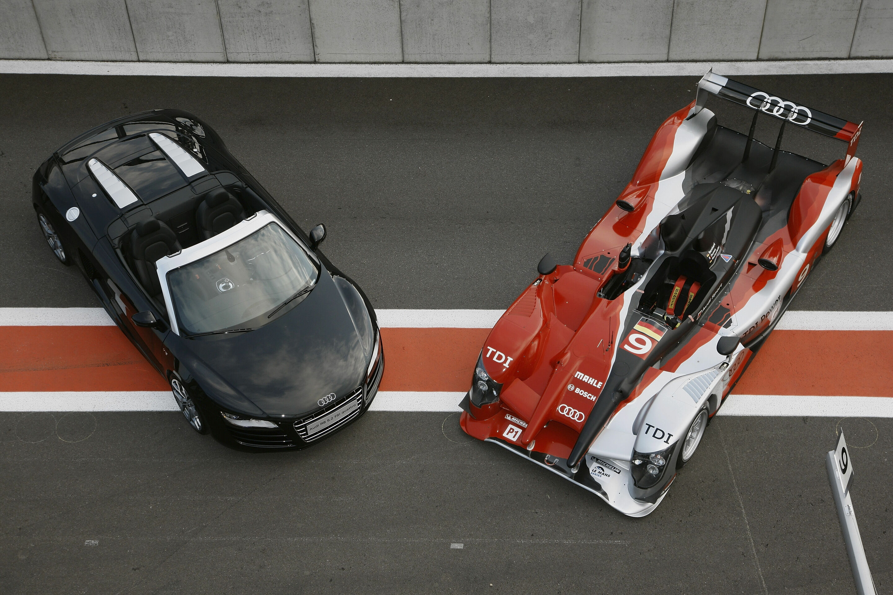 Le Mans Series 2010 - Audi R8 Spyder, Audi R15 TDI