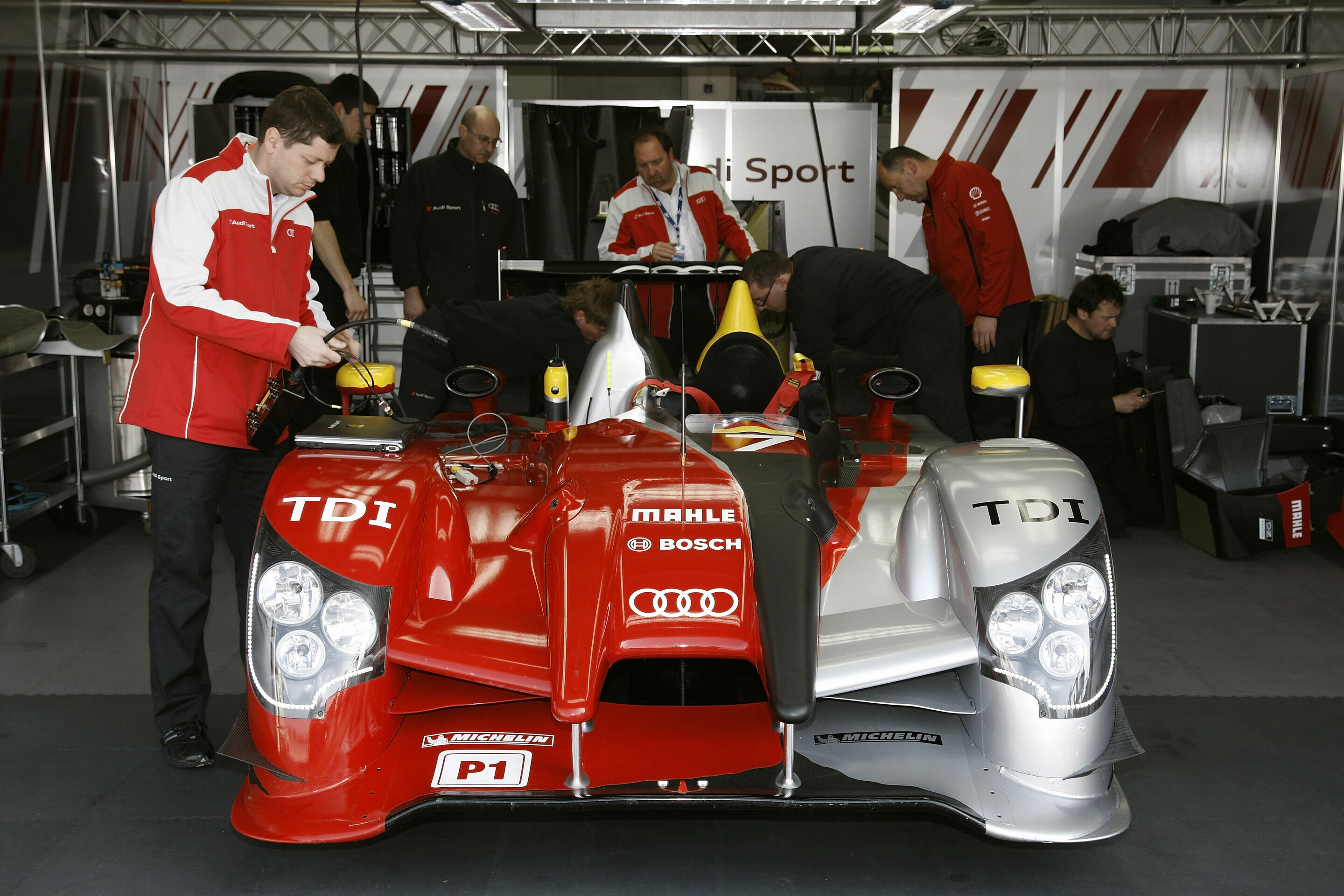 Le Mans Series 2010 - Audi R15 TDI in Le Castellet