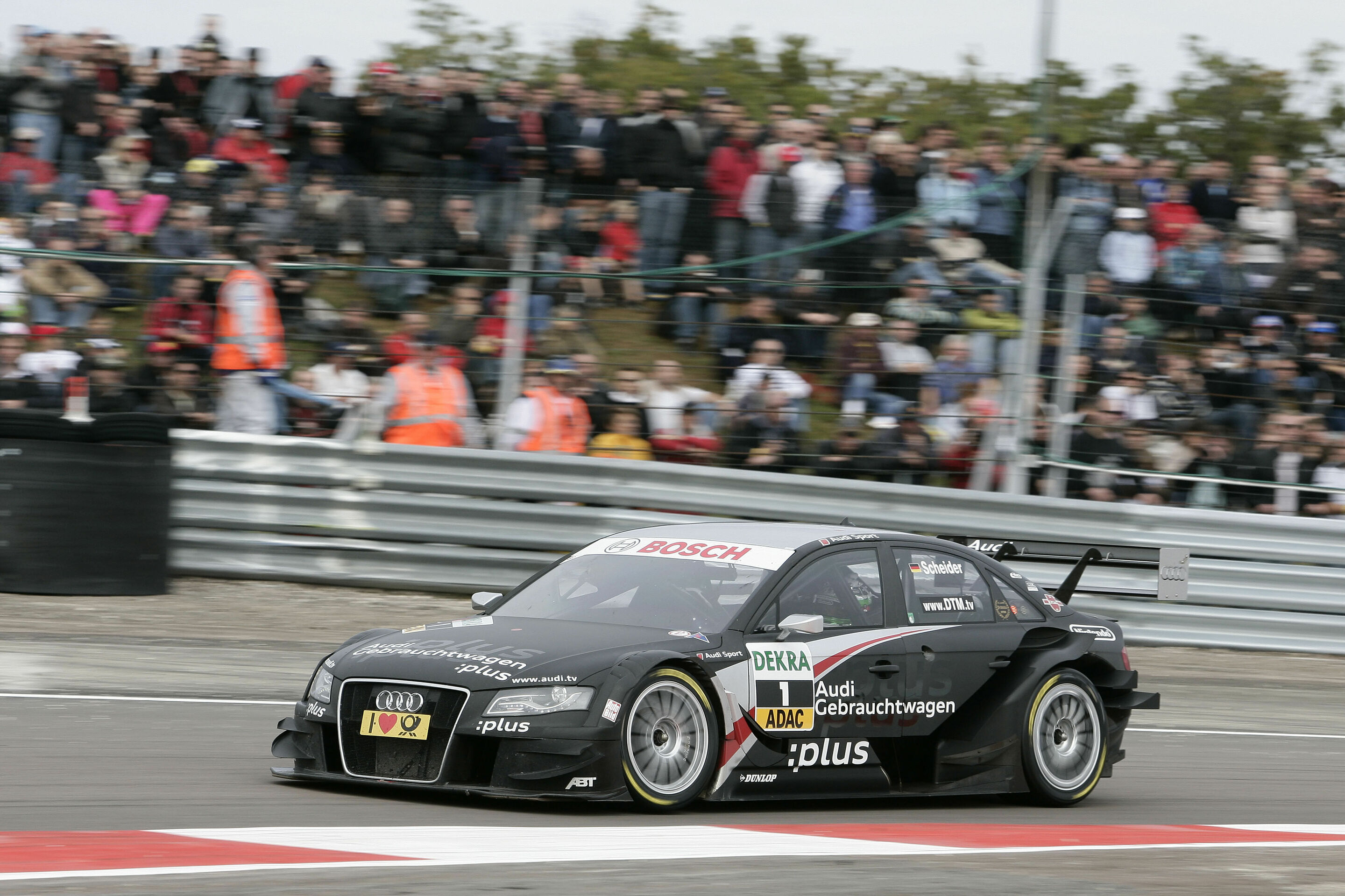 DTM 2009 - GW:plus/Top Service Audi A4 DTM #1 (Audi Sport Team Abt Sportsline), Timo Scheider