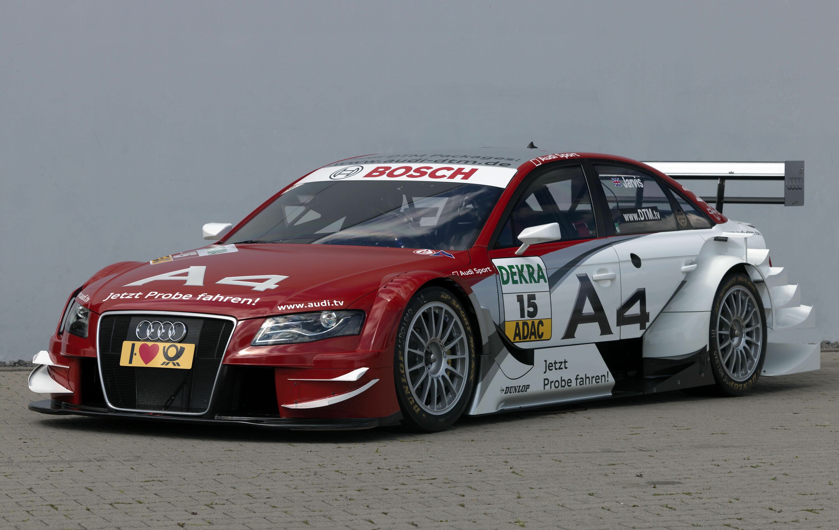 DTM 2009 - Der Audi A4 DTM von Oliver Jarvis im neuen Design