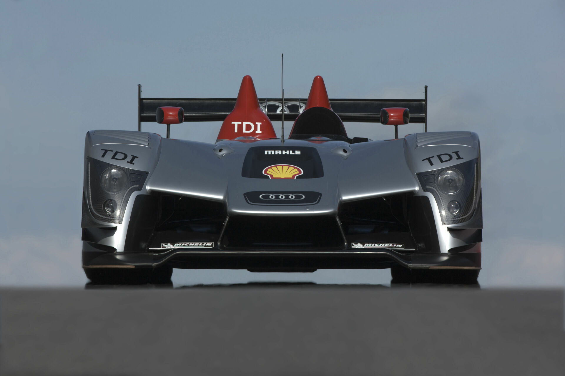 Audi R15 TDI: first “second” generation diesel racing sports car | audi.com