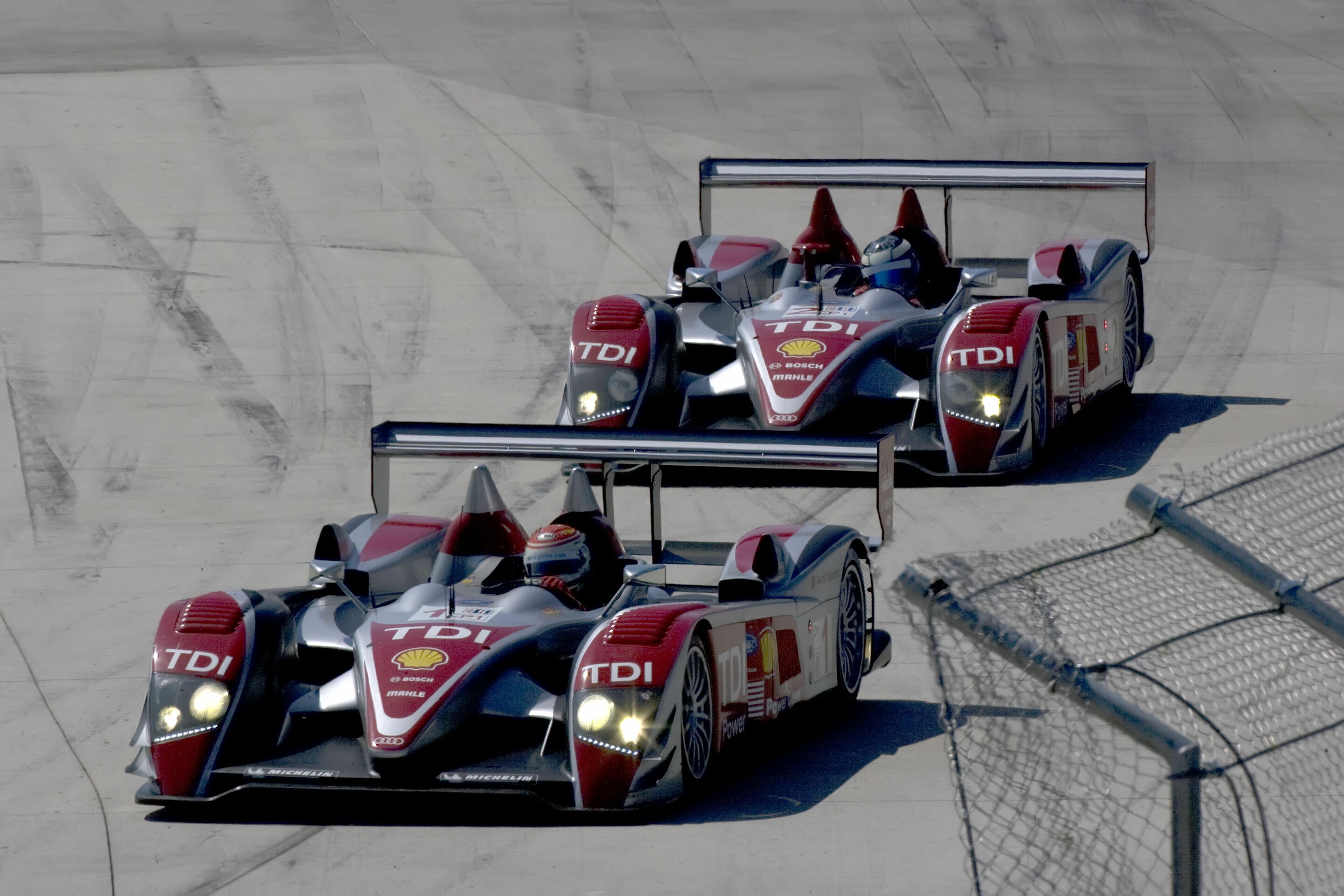 ALMS 2008 - Emanuele Pirro vor Lucas Luhr