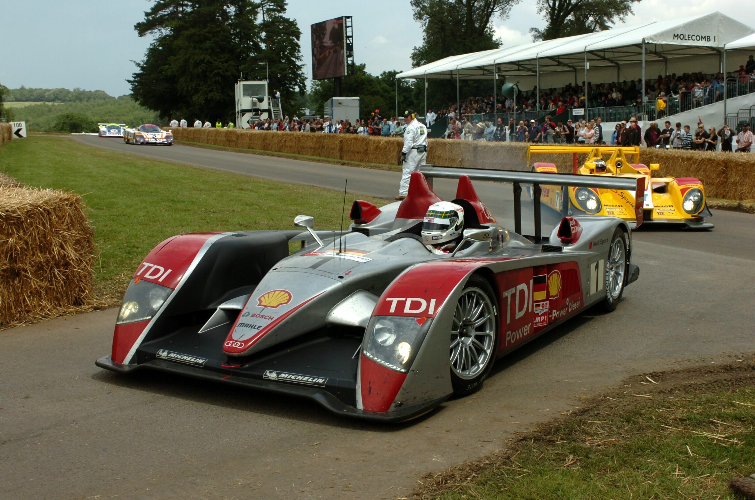 Goodwood 2007 - Allan McNish mit dem in Le Mans siegreichen Audi R10 TDI in Goodwood