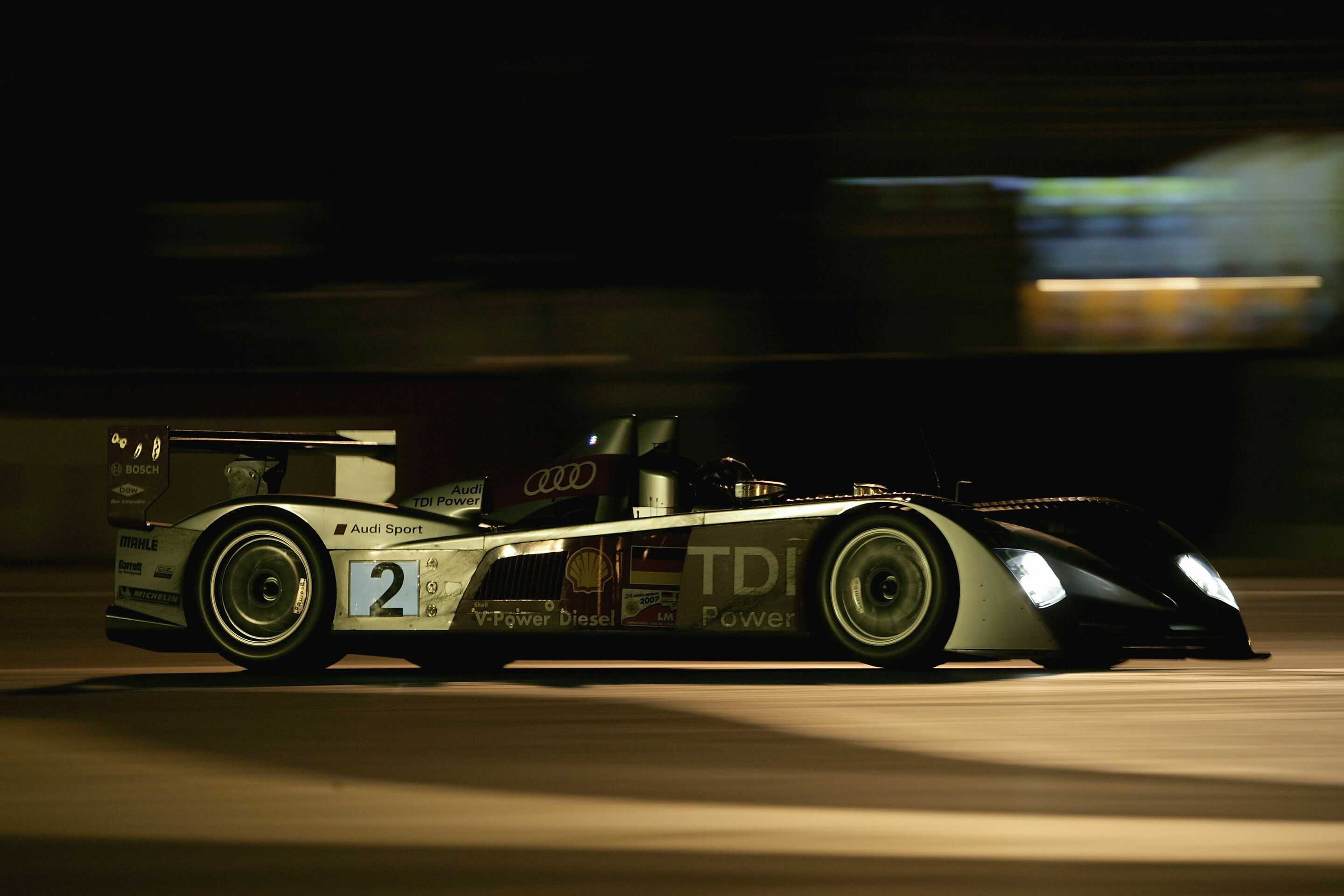 Le Mans 2007 - Audi R10 TDI #2 (Audi Sport Team Joest)