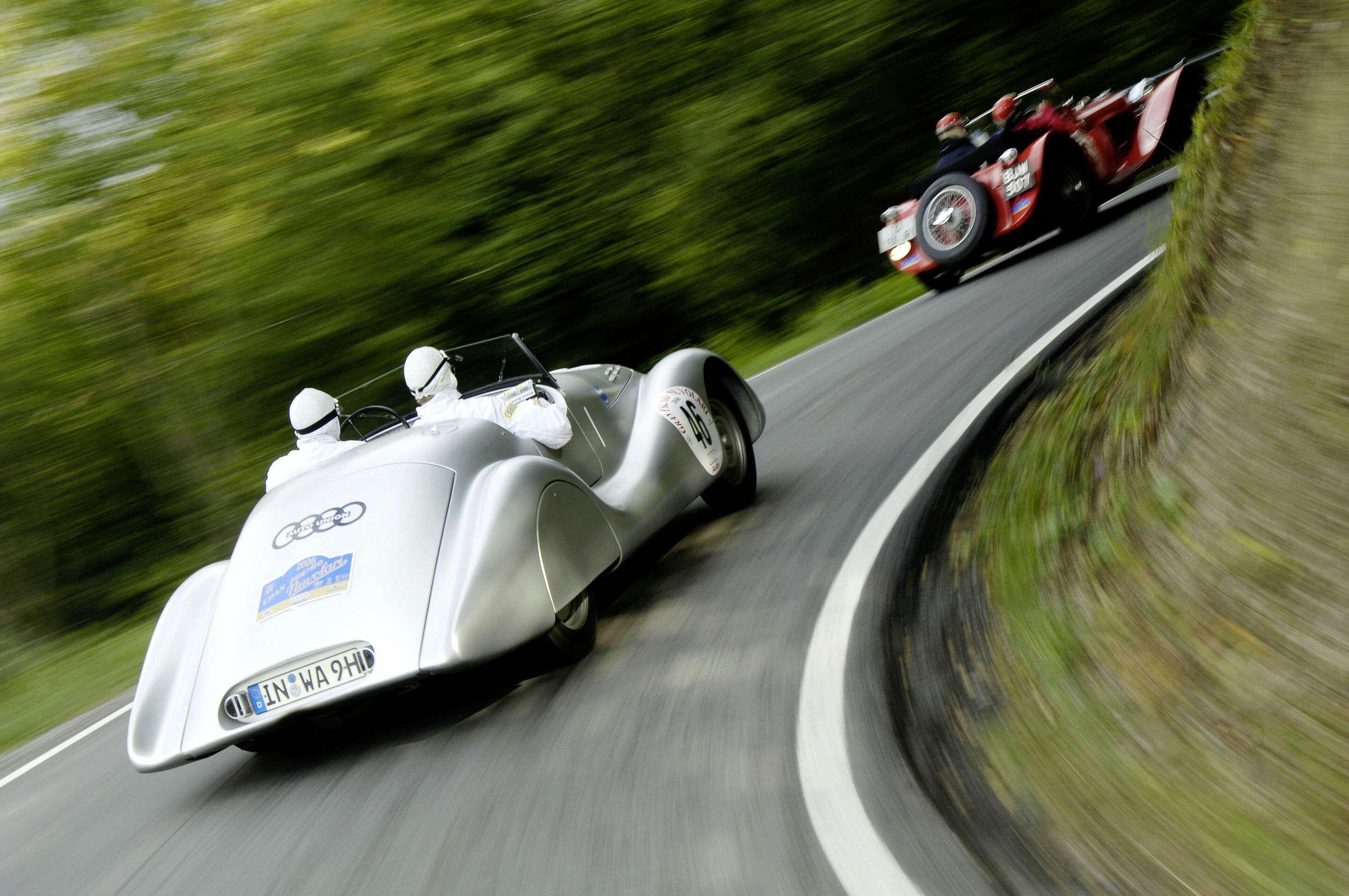 Audi feiert Heimspiel bei Donau Classic - Wanderer Stromlinie Spezial: Der dreifache Le-Mans-Sieger Dindo Capello steuert den traumhaft schönen Sport Roadster.