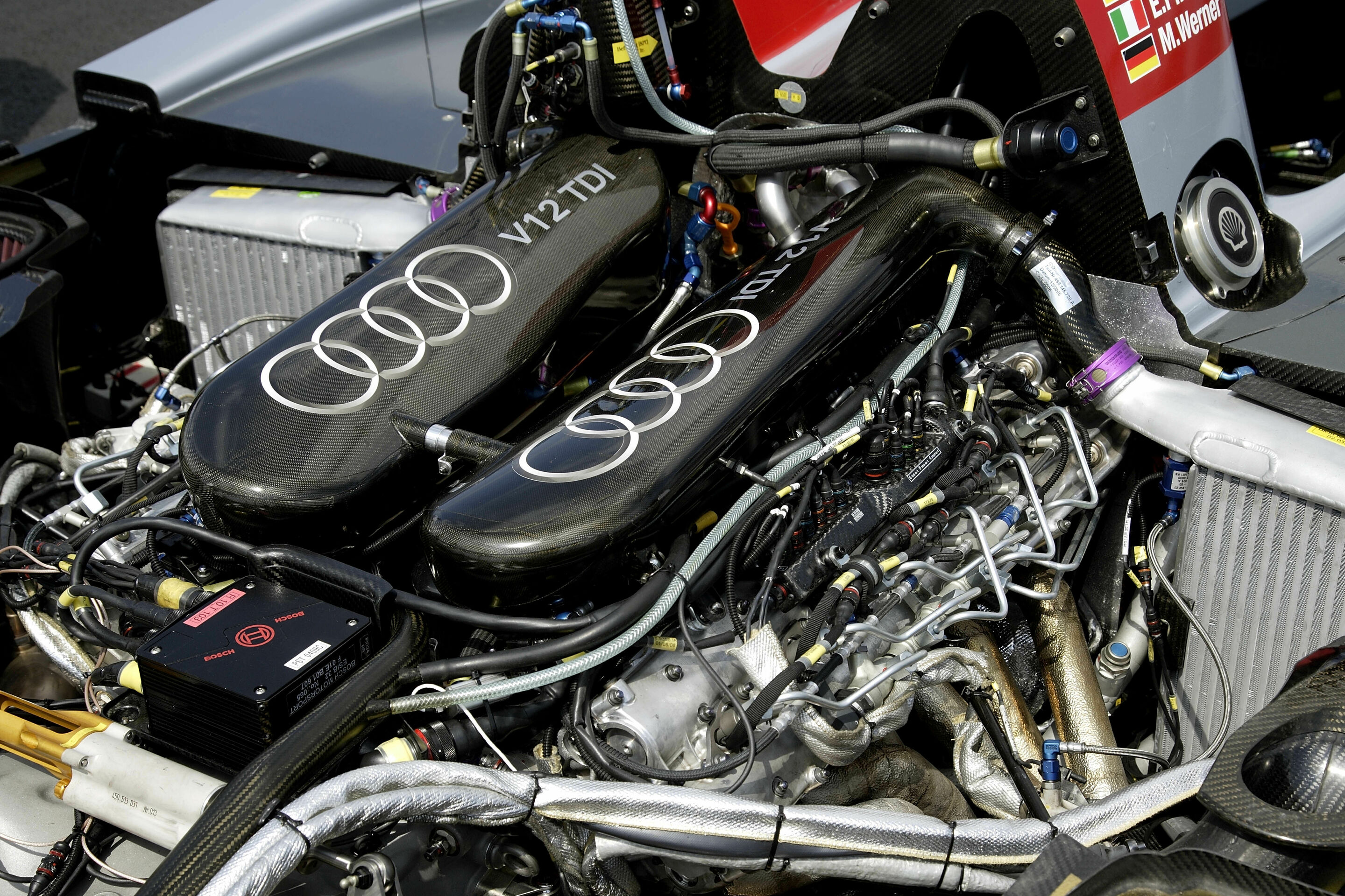 Le Mans 2006 - Der Motor des Audi R10 TDI