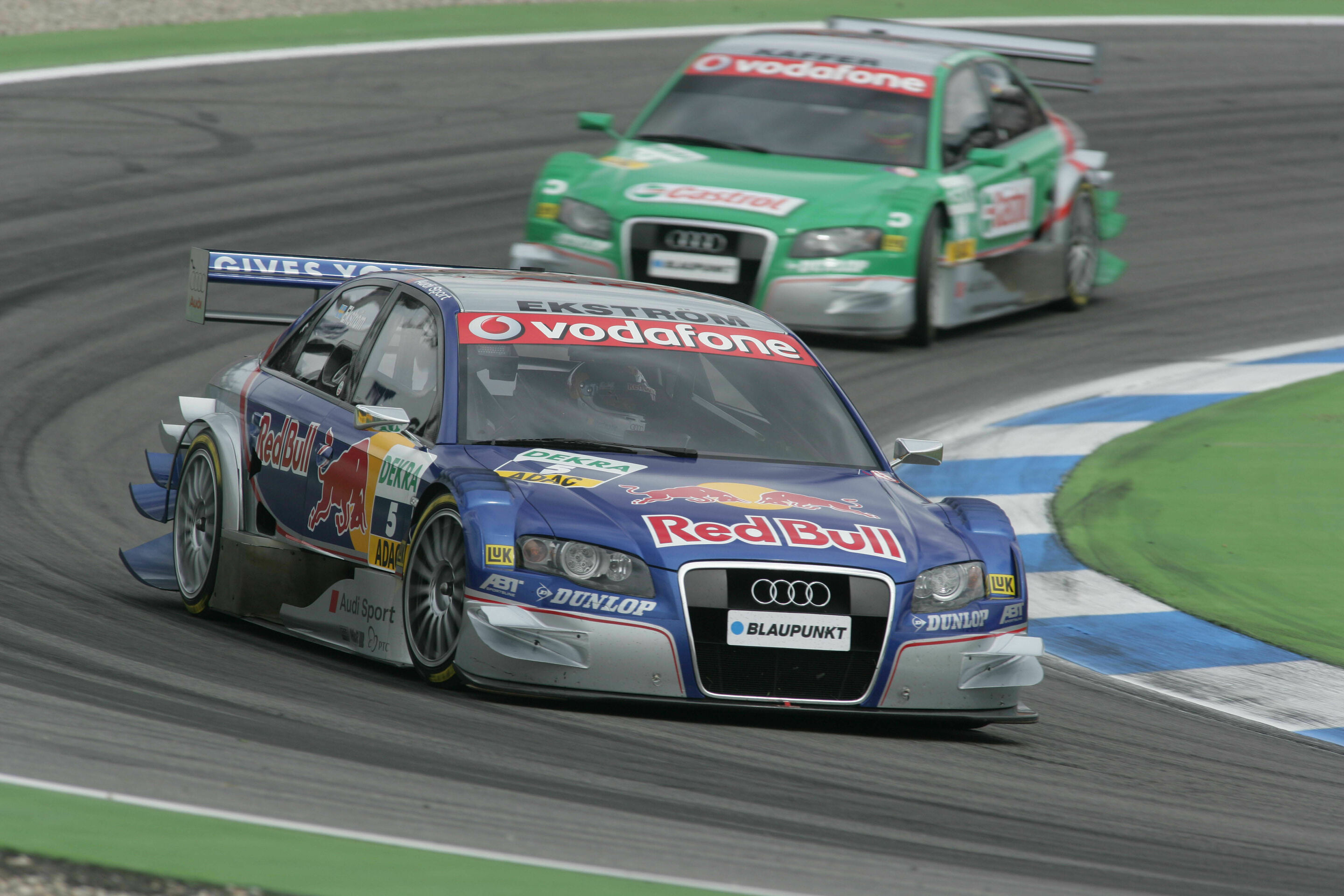 DTM 2006 - Mattias Ekström in front of Pierre Kaffer at the season opener at Hockenheim