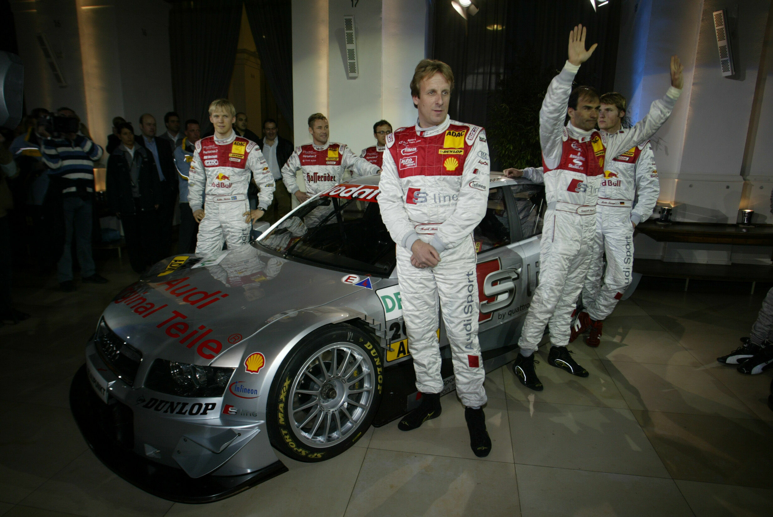 DTM 2004 - Die Audi Werkspiloten mit dem neuen Audi A4 DTM