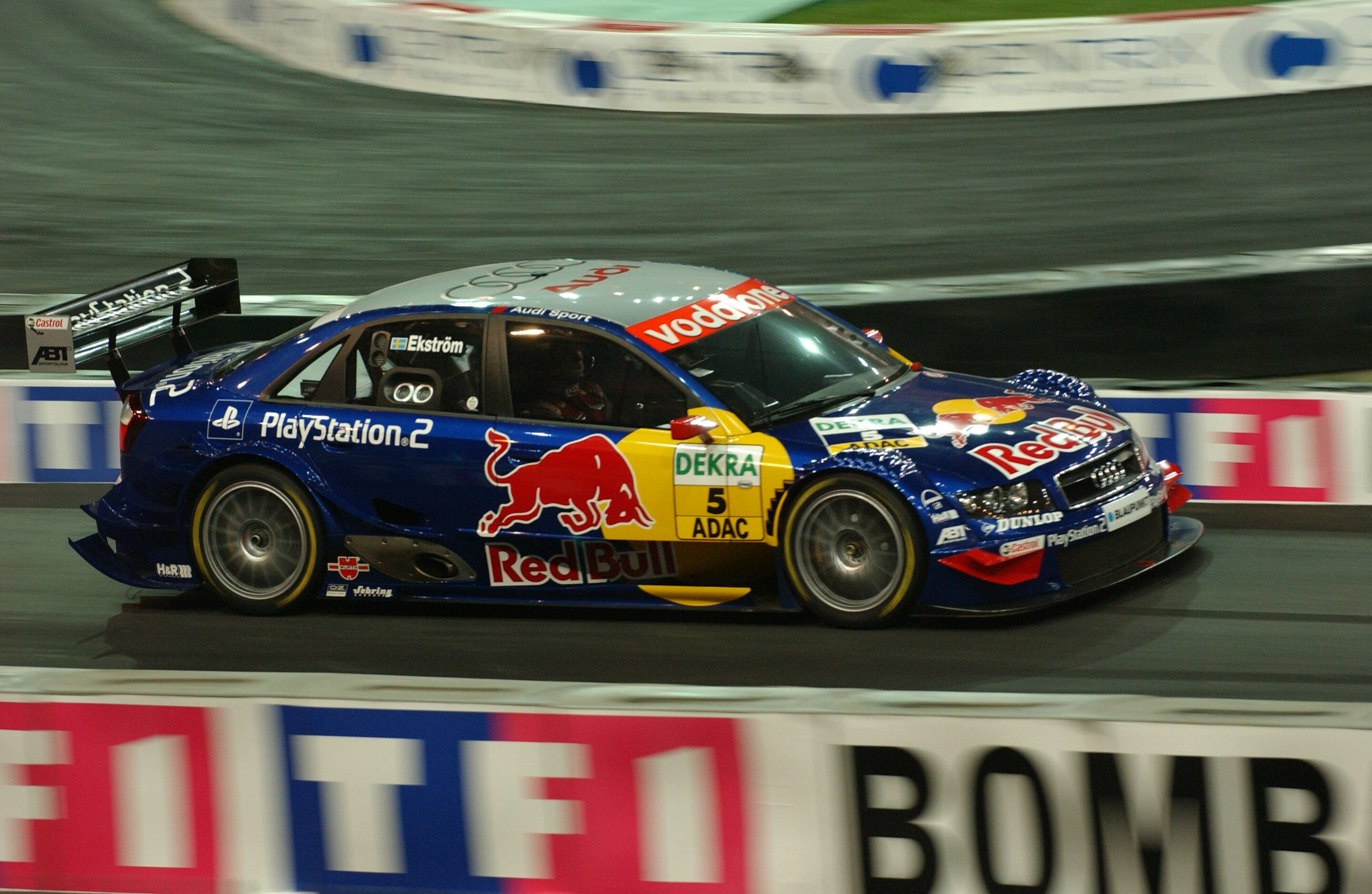 DTM 2004 - Mattias Ekström bei Demorunden mit seinem Audi A4 DTM