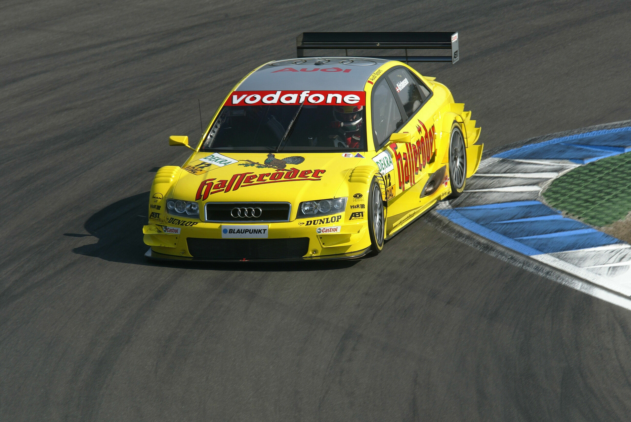 DTM 2004 - Tom Kristensen im Audi A4 DTM des Audi Sport Team Abt Sportsline