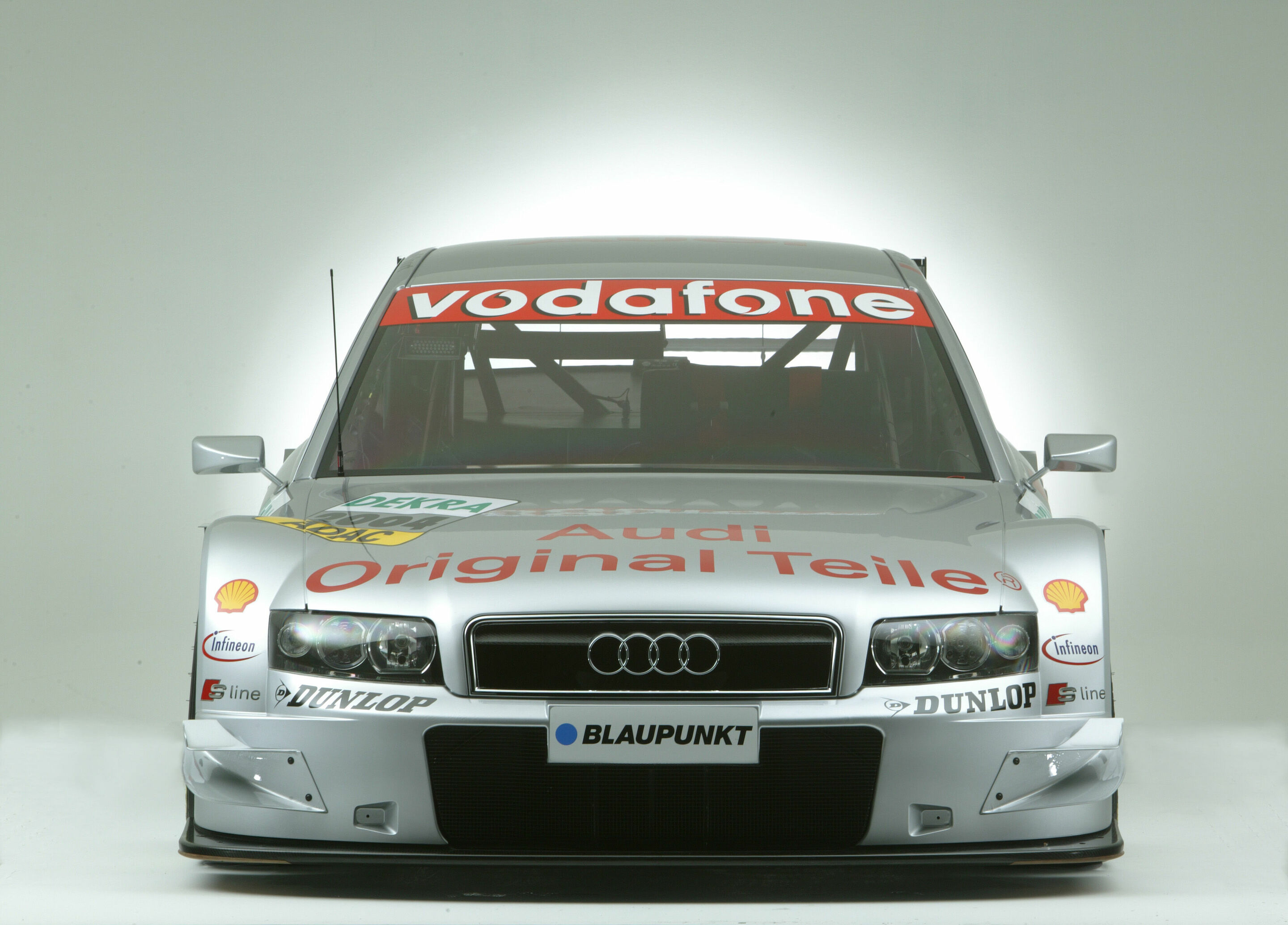 DTM 2004 - Audi A4 DTM Audi Sport Infineon Team Joest