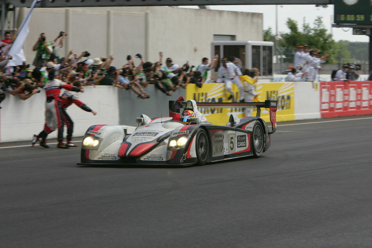 Japanese“ Audi R8 wins Le Mans | audi.com