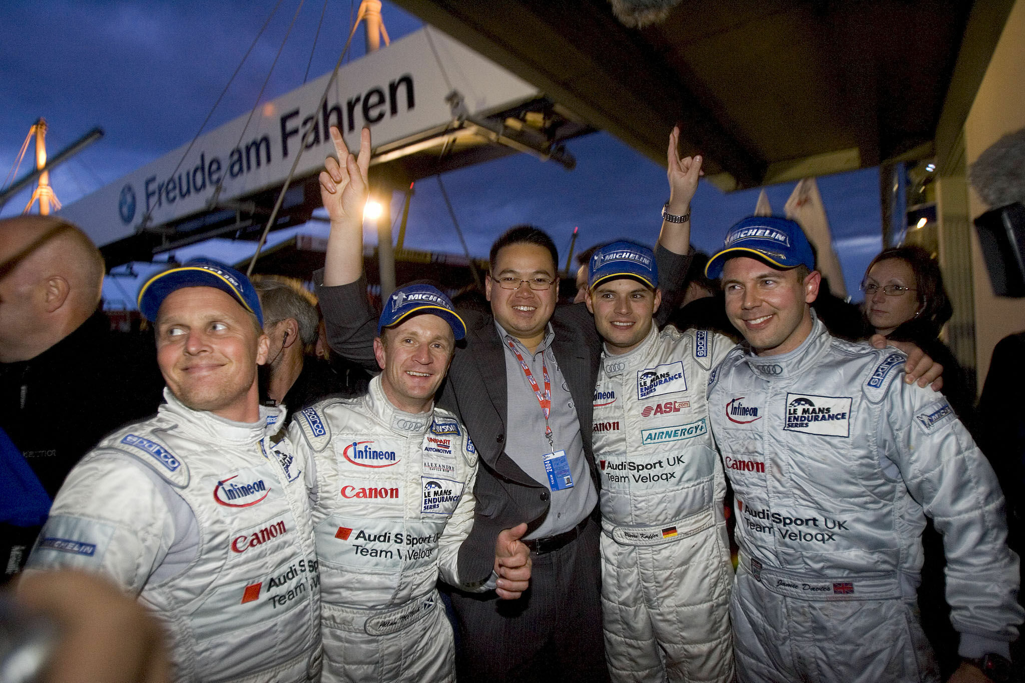 LMES 2004 - Audi Sport UK Team Veloqx: Johnny Herbert, Allan McNish, Sam Li, Pierre Kaffer und Jamie Davies