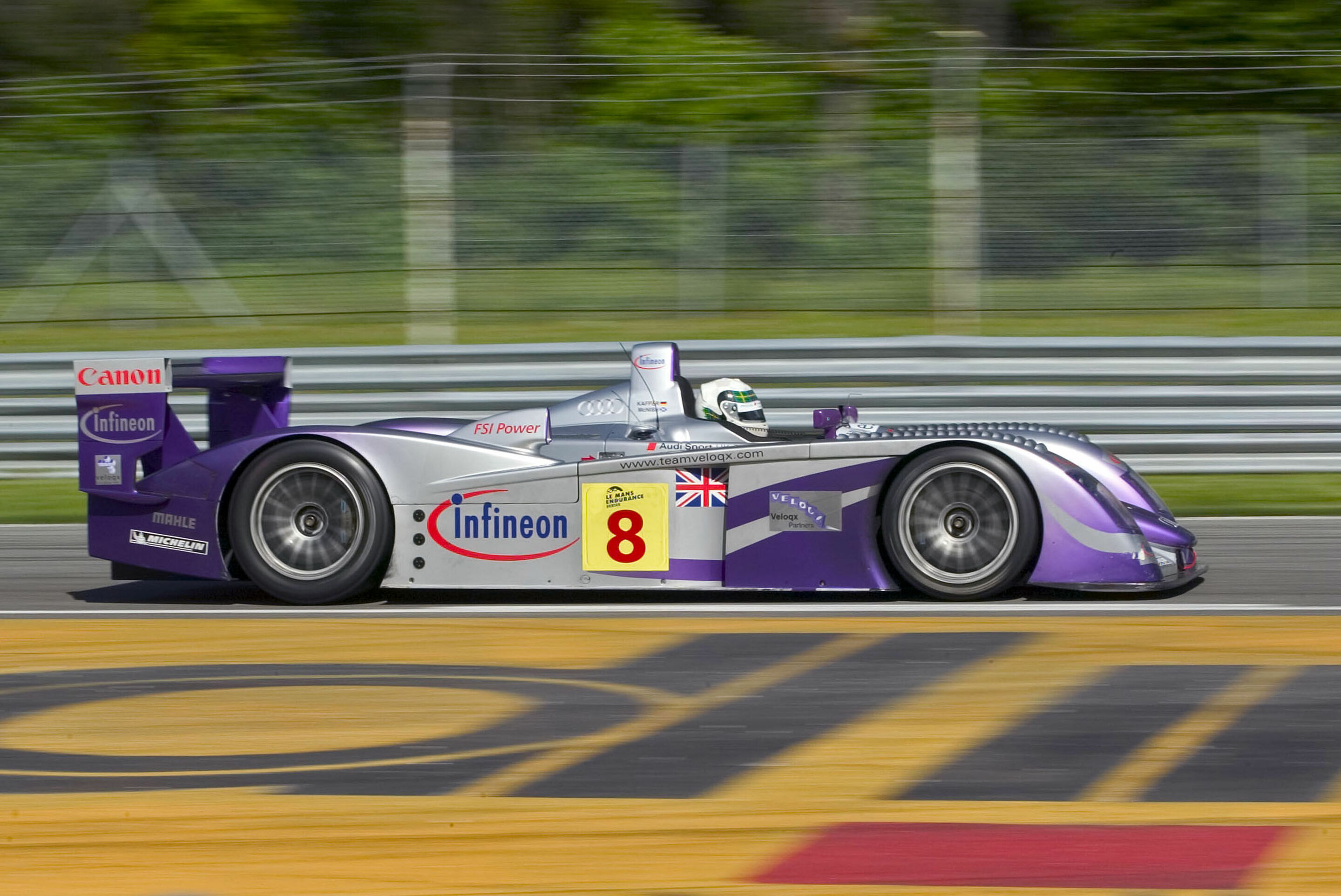 LMES 2004 - Audi R8 #8 (Audi Sport UK Team Veloqx), Allan McNish