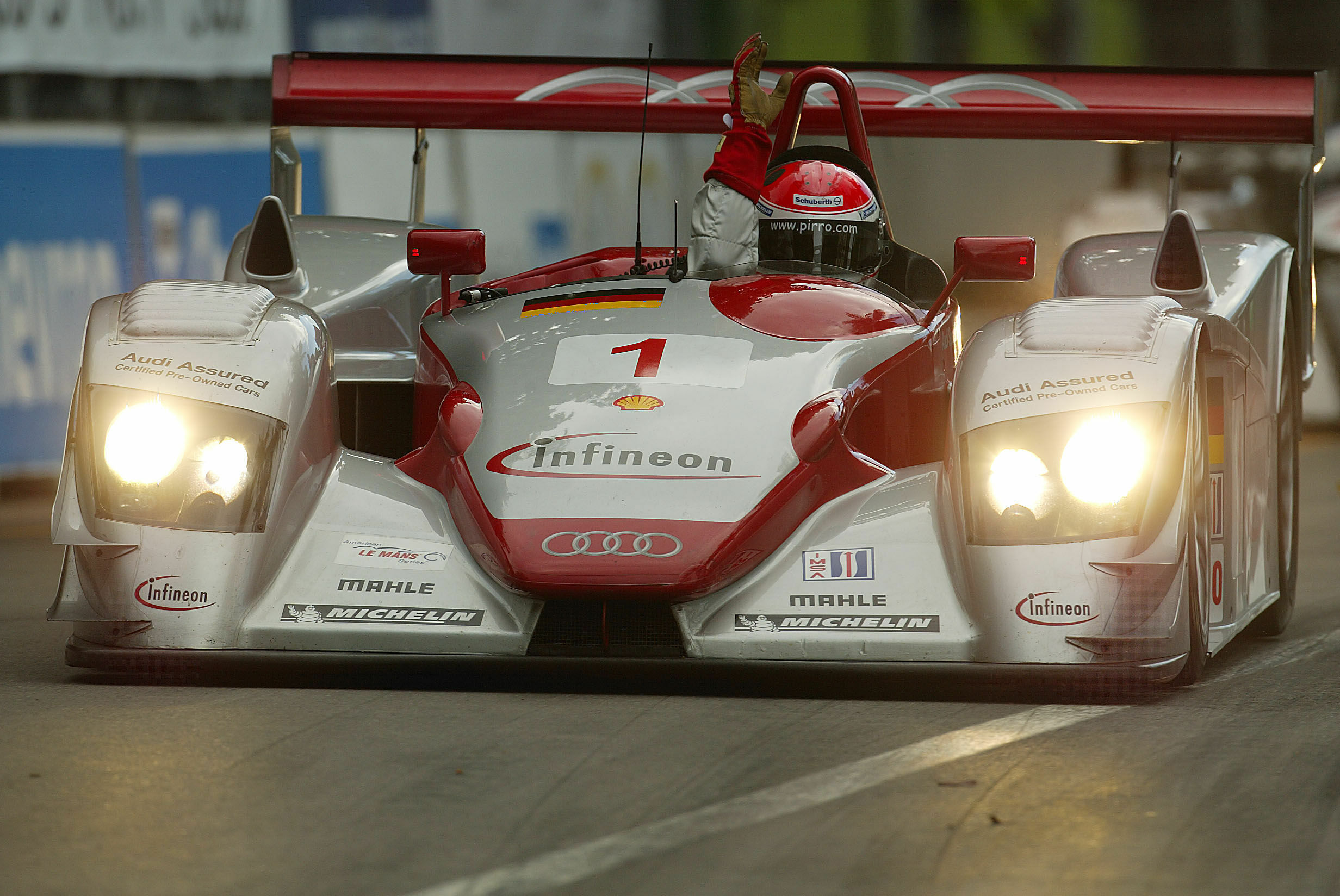ALMS 2002 - Emanuele Pirro im Infineon Audi R8 #1