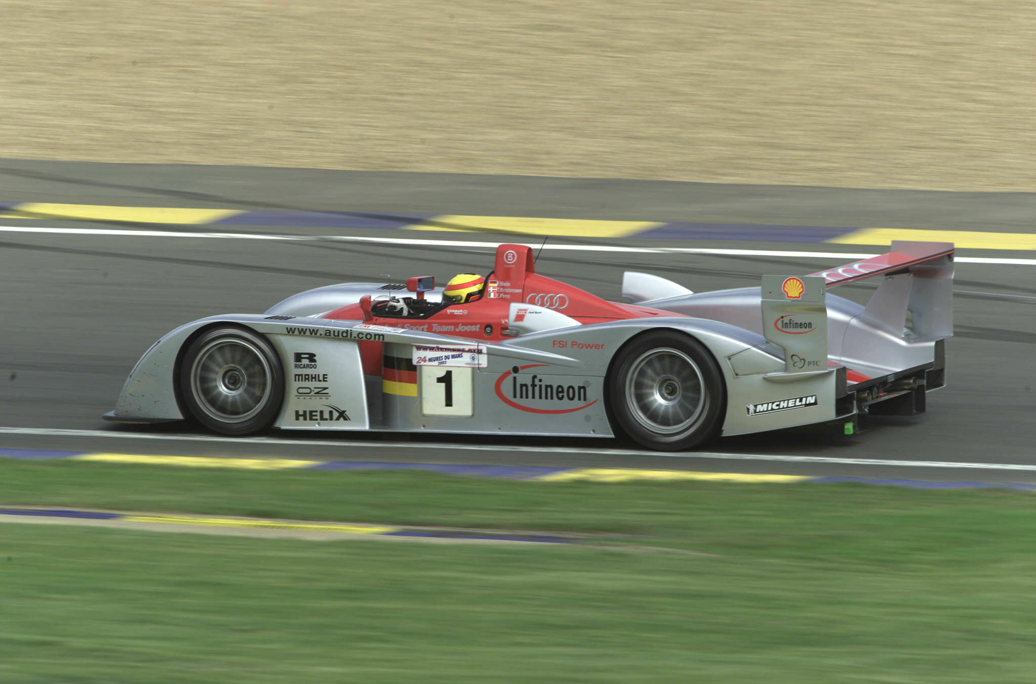 Le Mans 2002 - Frank Biela im Infineon Audi R8 #1