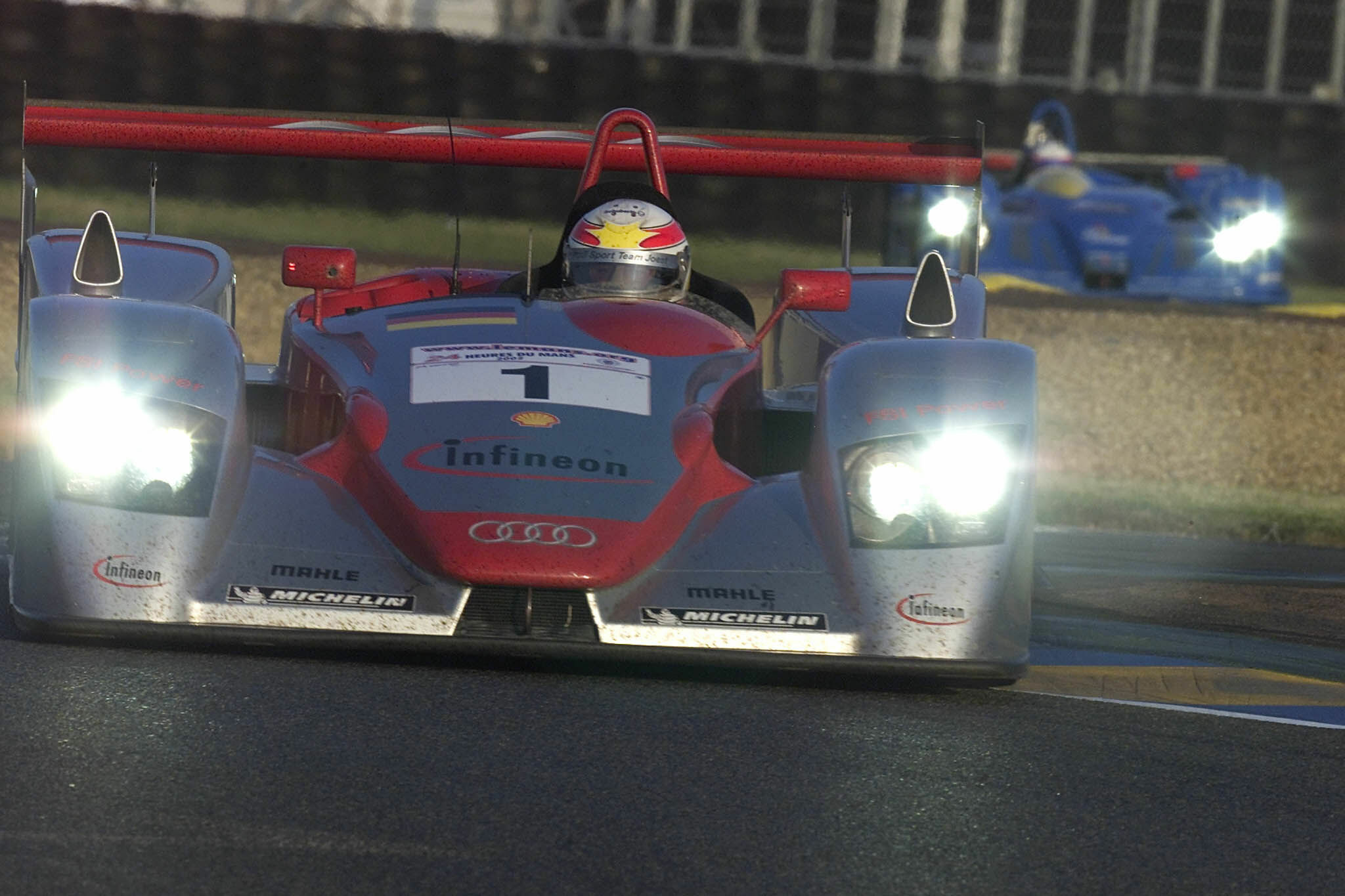 Le Mans 2002 - Tom Kristensen in the Infineon Audi R8 #1