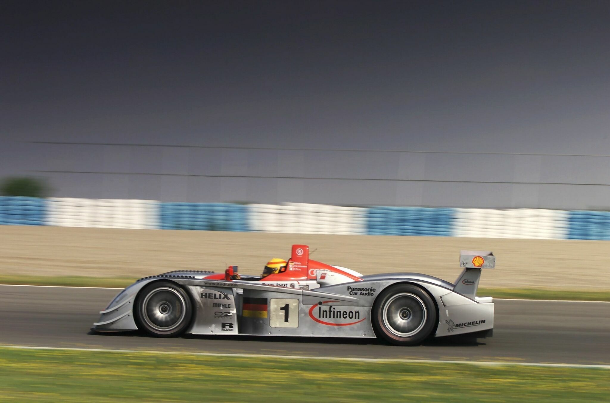 Le Mans 2001 - Frank Biela im Infineon Audi R8 #1