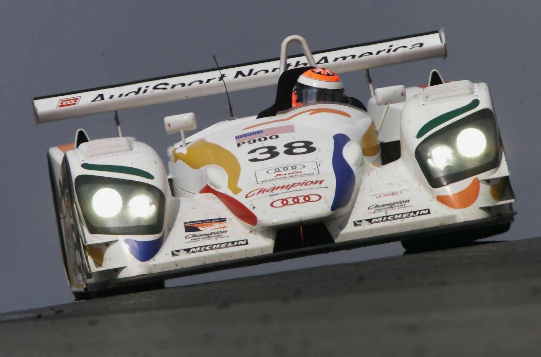 ALMS 2001 - Johnny Herbert im Champion Audi #38