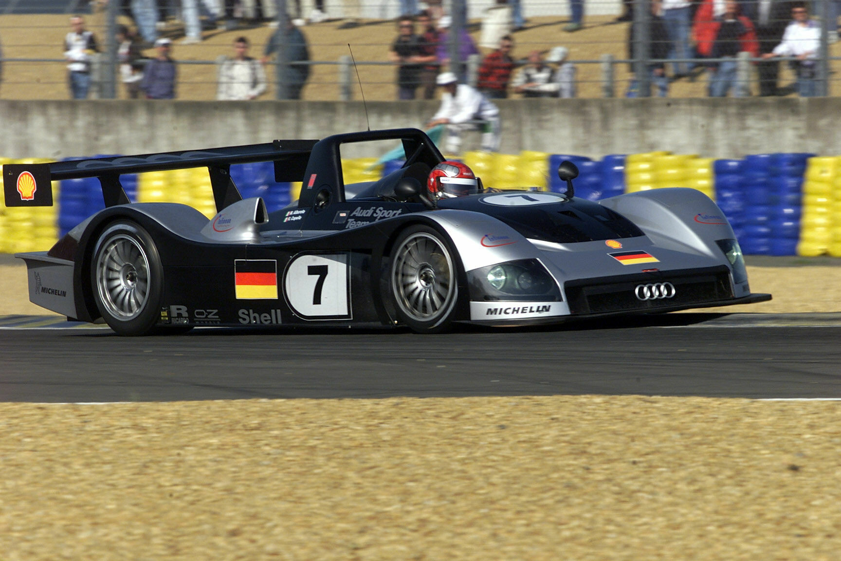 Le Mans 1999 - Audi R8R #7 (Audi Sport Team Joest), Laurent Aiello (F), Michele Alboreto (I), Dindo Capello (I)