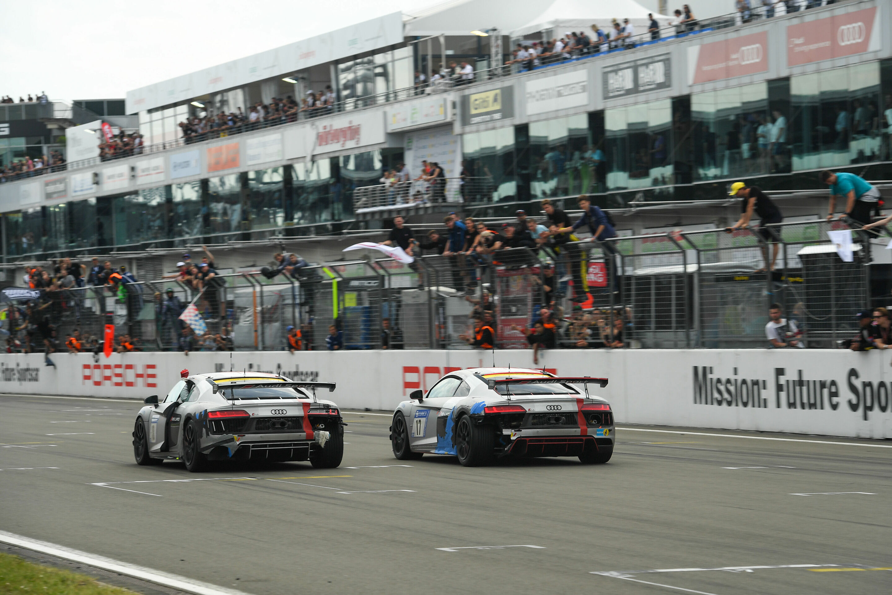24h Nürburgring 2017 - Audi R8 LMS GT4 #18 (Audi Sport Team Phoenix), Christian Abt/Rahel Frey/Patrick Huisman/Peter Terting; Audi R8 LMS GT4 #17 (Audi Sport Team Phoenix), Joonas Lappalainen/Alexander Mies/Peter Terting/Alex Yoong