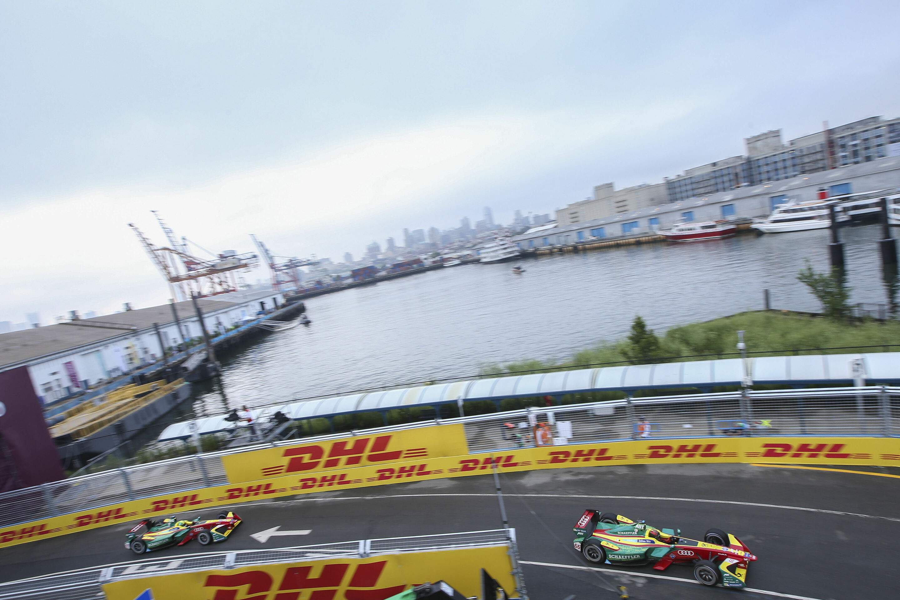 FIA Formel E 2016/2017, New York - Team ABT Schaeffler Audi Sport,
#11 Lucas di Grassi, #66 Daniel Abt
