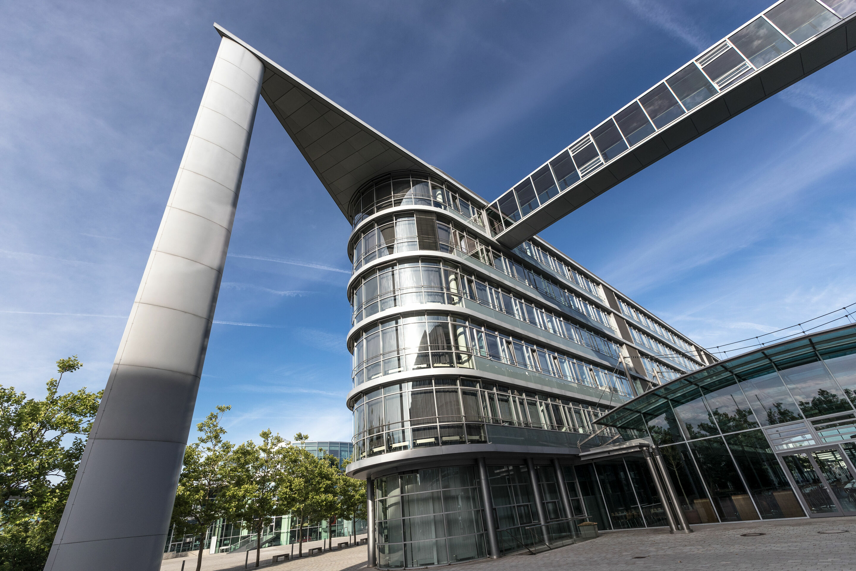 Audi Forum Ingolstadt - Markante Architektur: das Audi Forum Ingolstadt