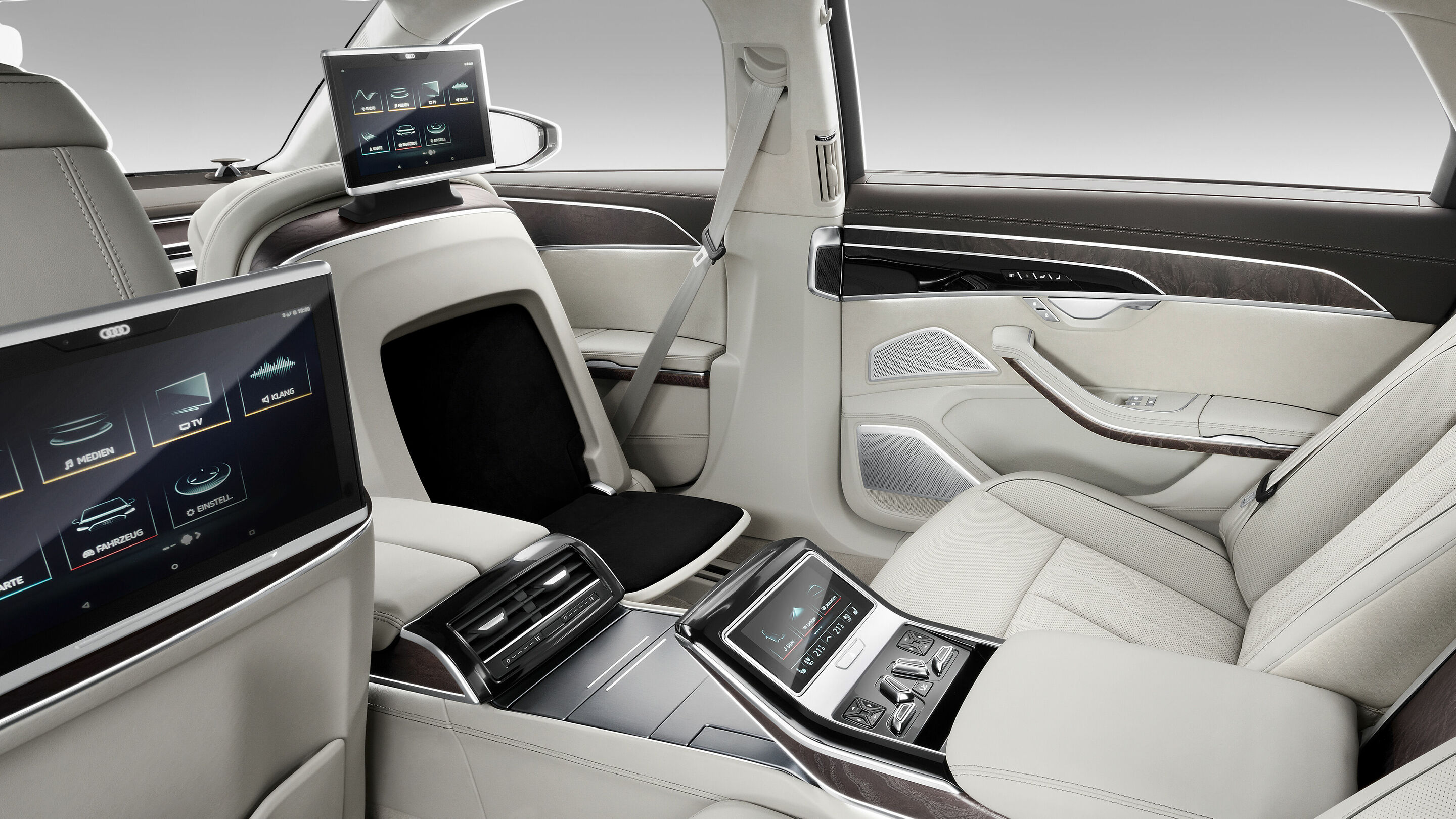 Audi tablet - The Audi tablet has a high-resolution 10.1-inch screen (1,920 x 1,200 pixels) and serves as a flexible Rear Seat Entertainment system.